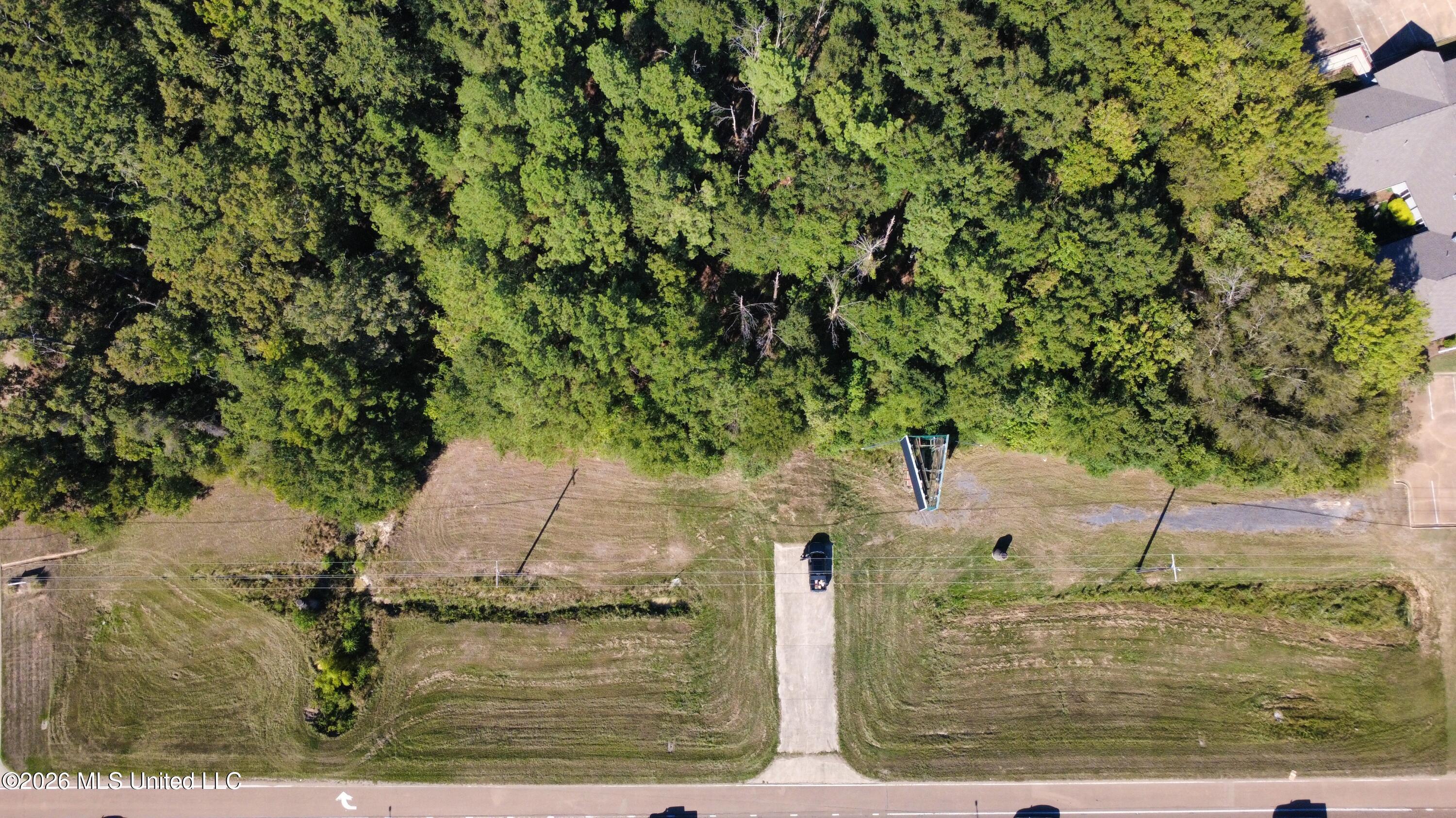 Lakeland Drive Property Photo 5