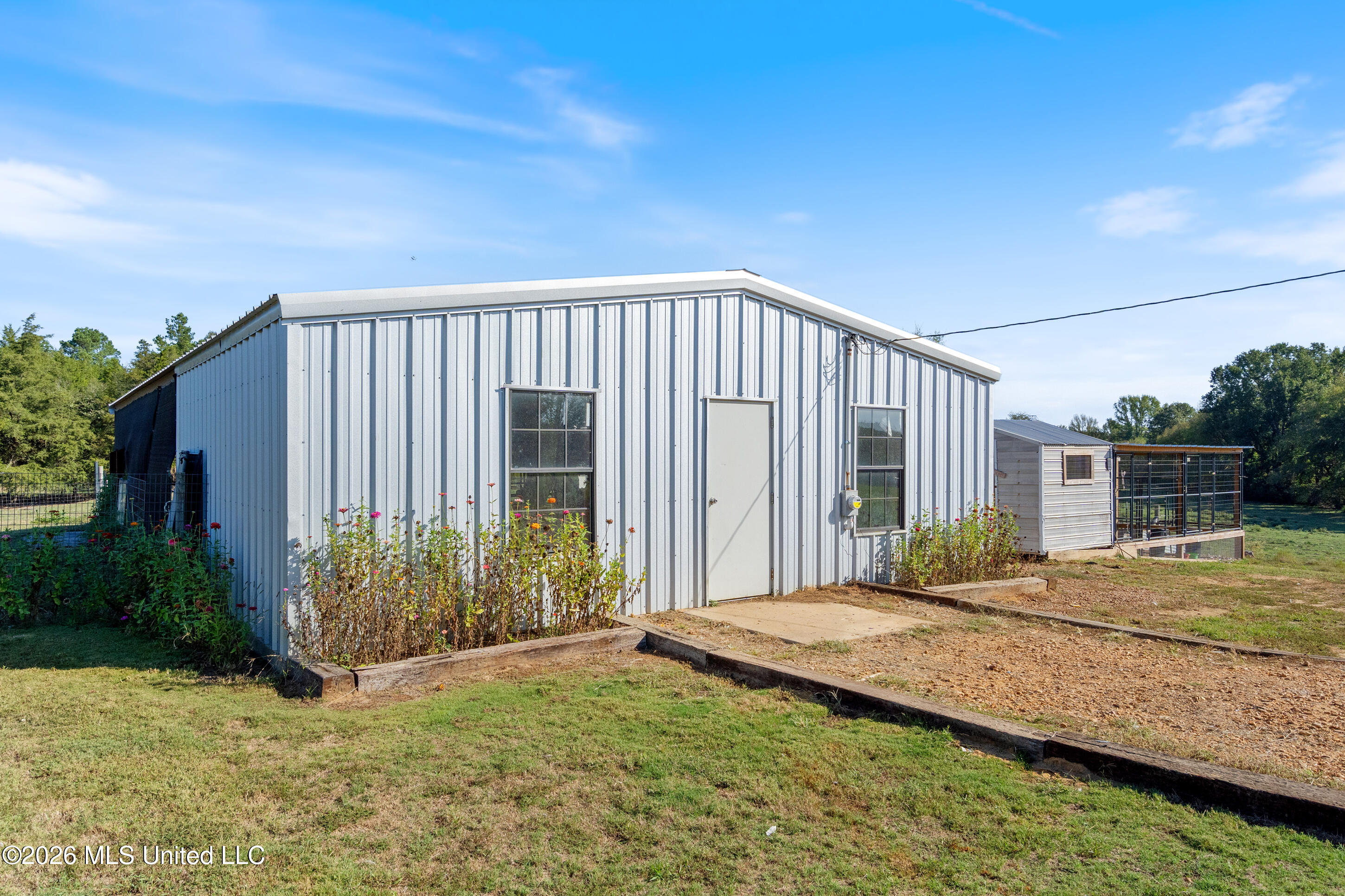 111 Rowell Road Property Photo 23