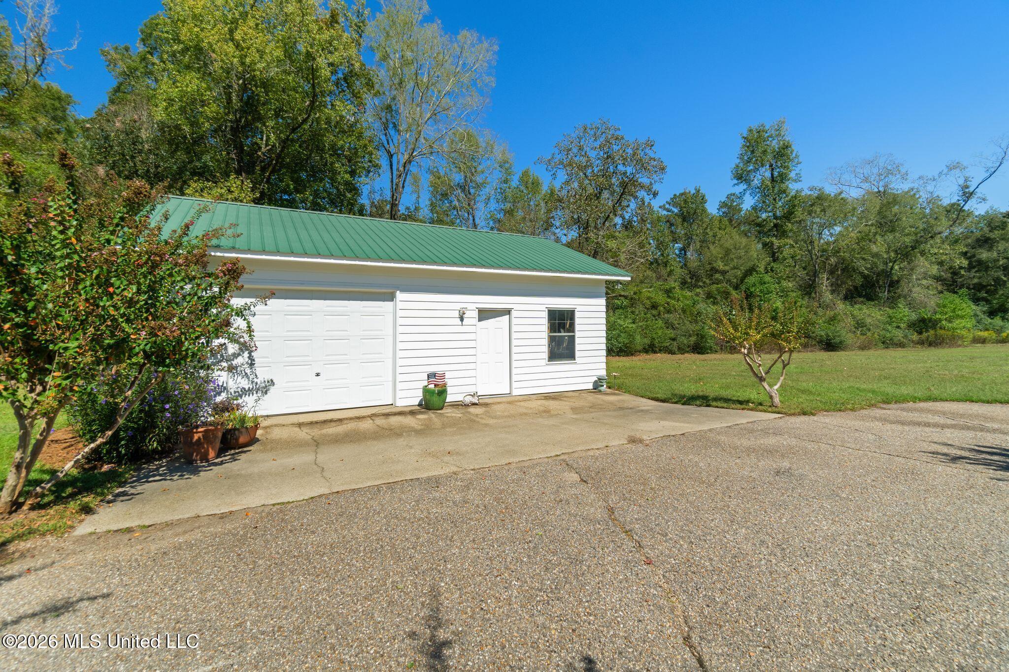 46 Big View Drive Property Photo 52