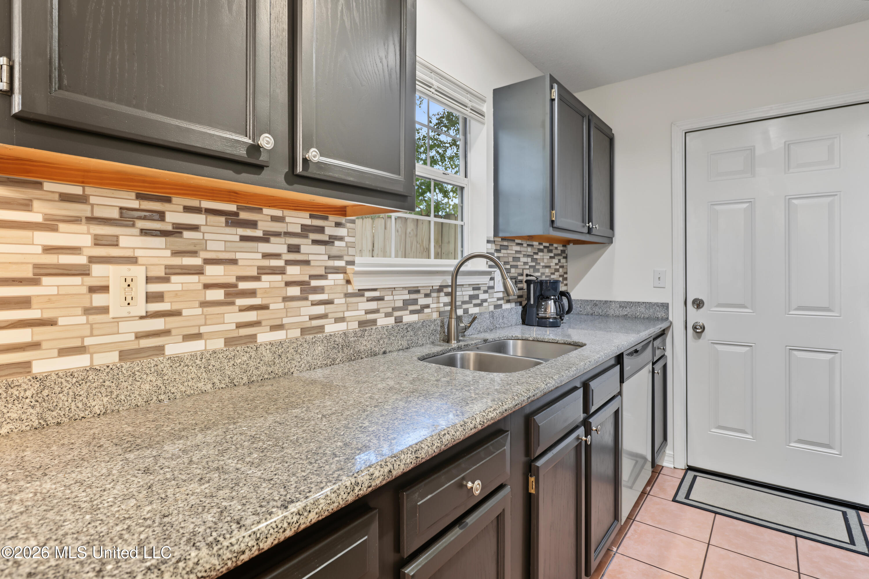 14906 Angela Drive Property Photo 5