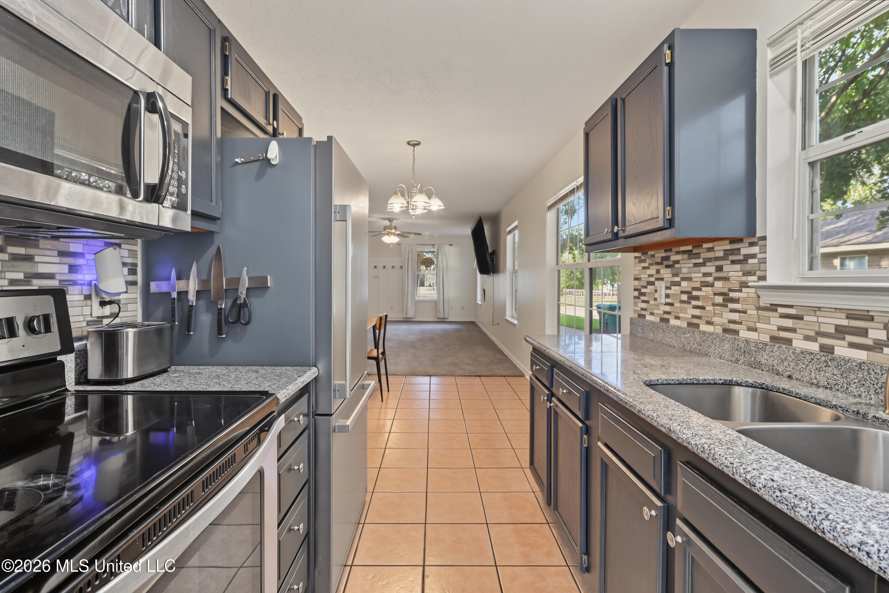 14906 Angela Drive Property Photo 6
