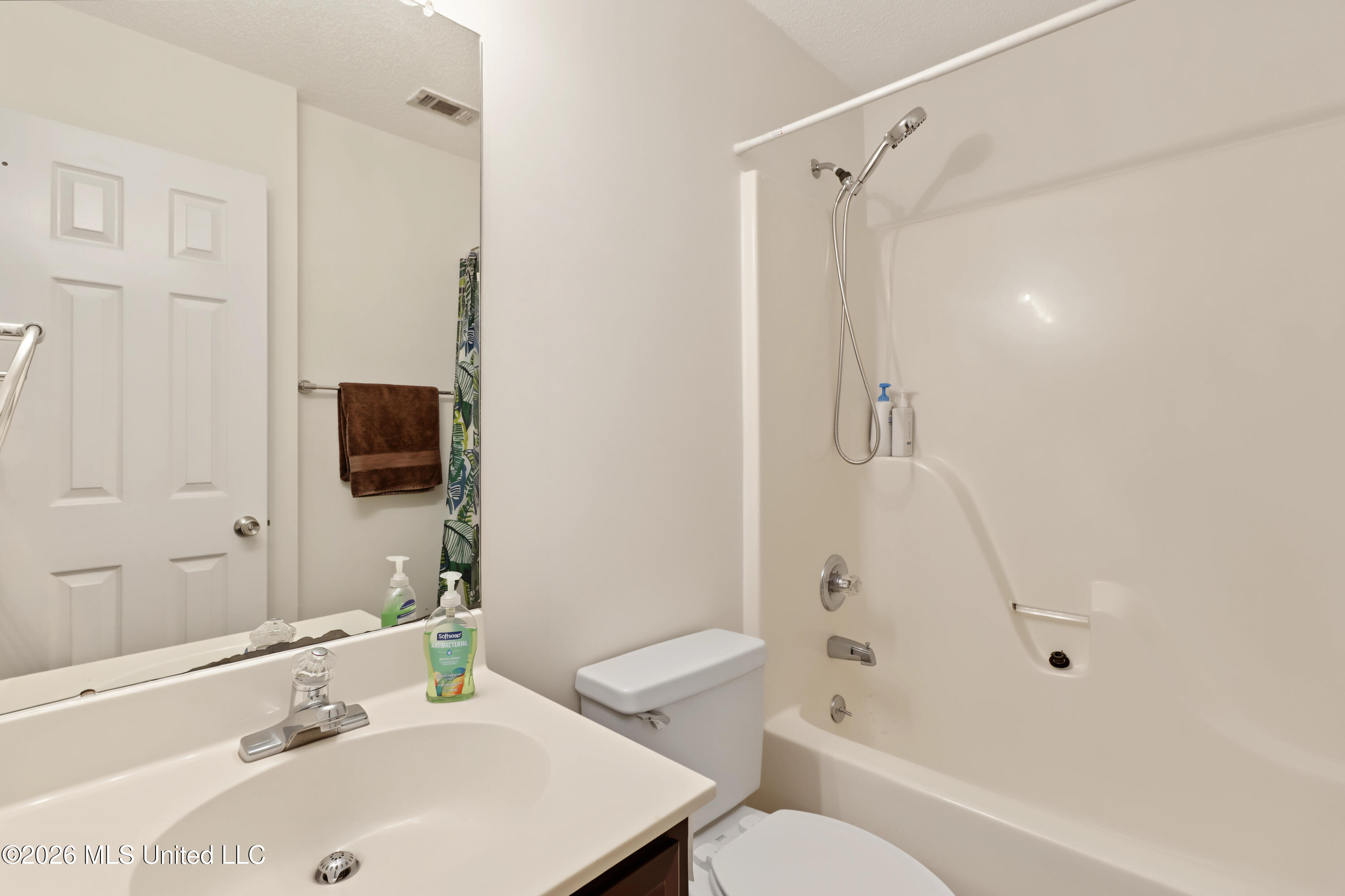 14906 Angela Drive Property Photo 16