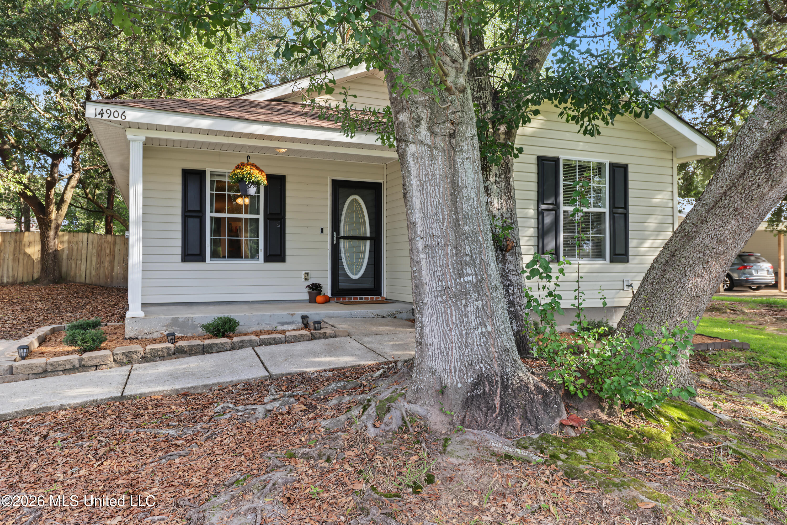 14906 Angela Drive Property Photo 20