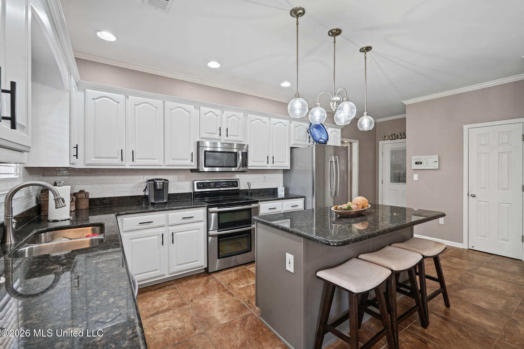 6420 Acree Woods Drive Property Photo 19