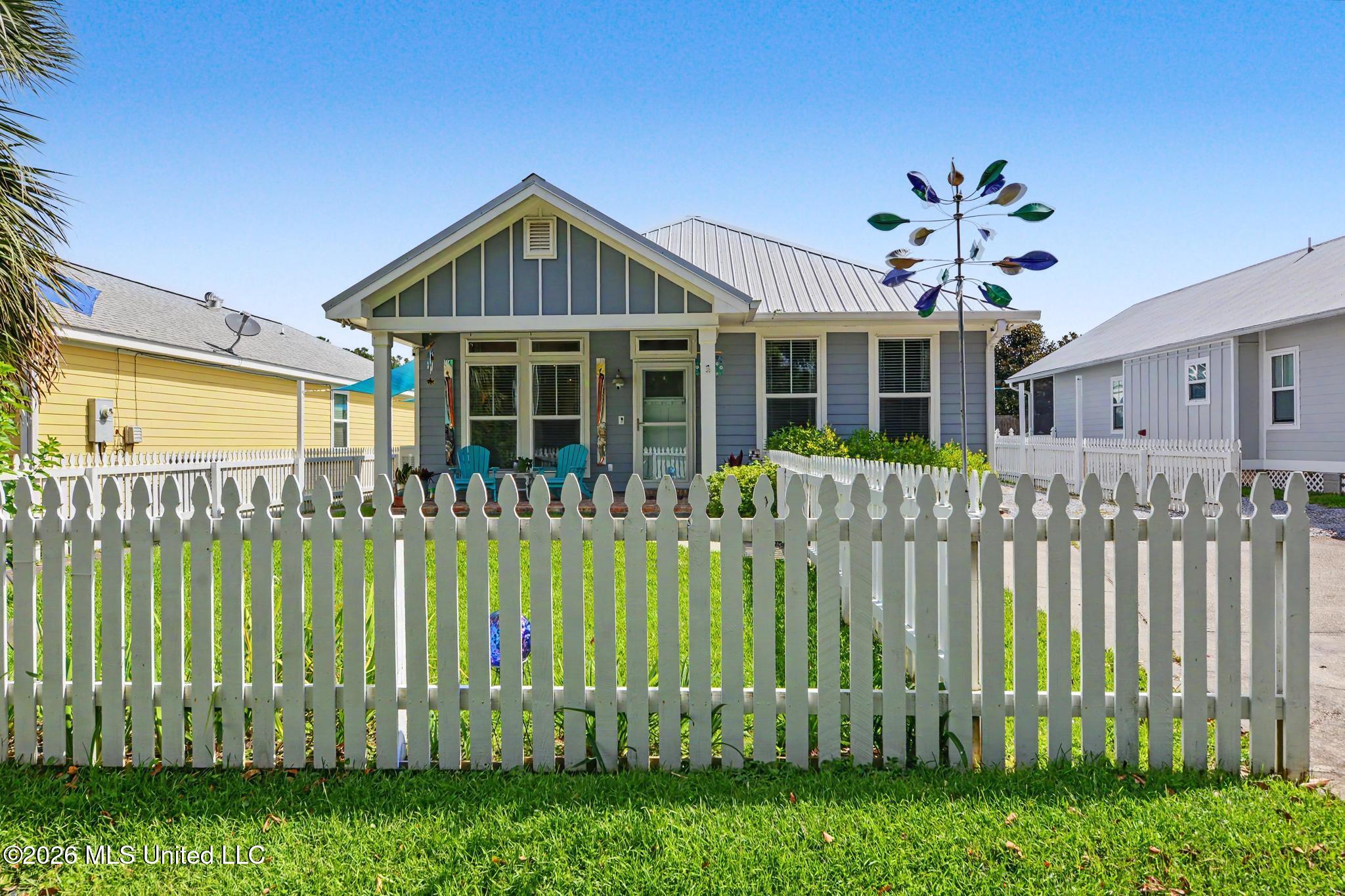 427 Saint George Street Property Photo 1