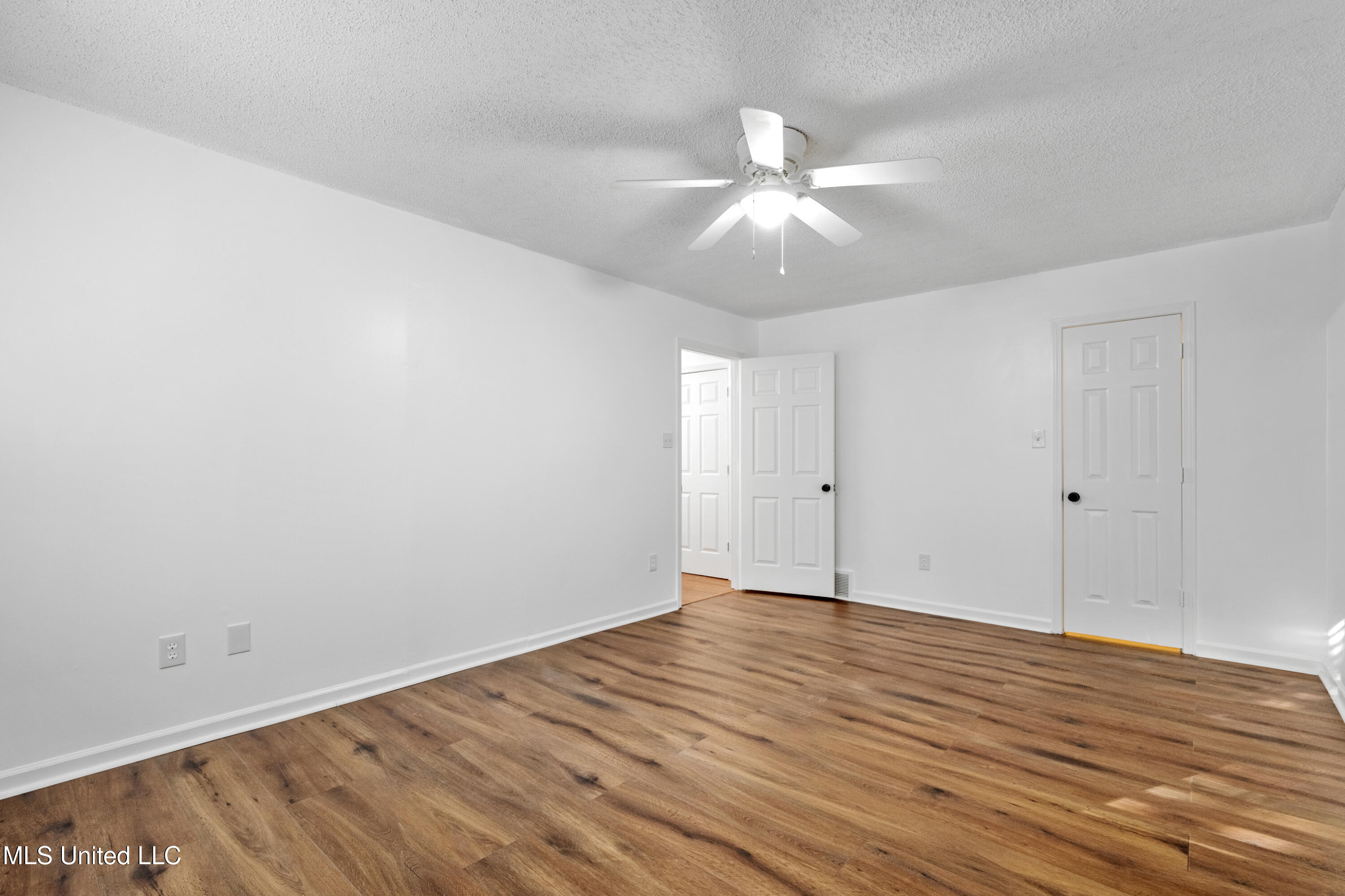 8675 Cedar Farms Drive Property Photo 30