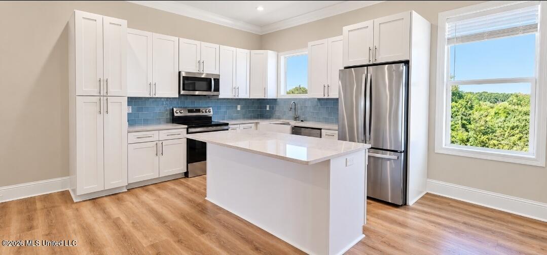 996 W Beach Boulevard Property Photo 11