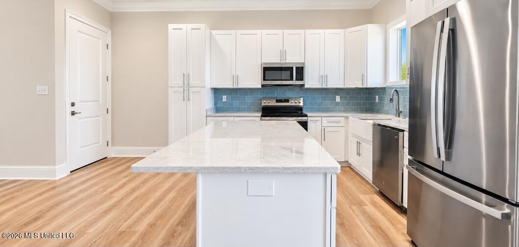 996 W Beach Boulevard Property Photo 12