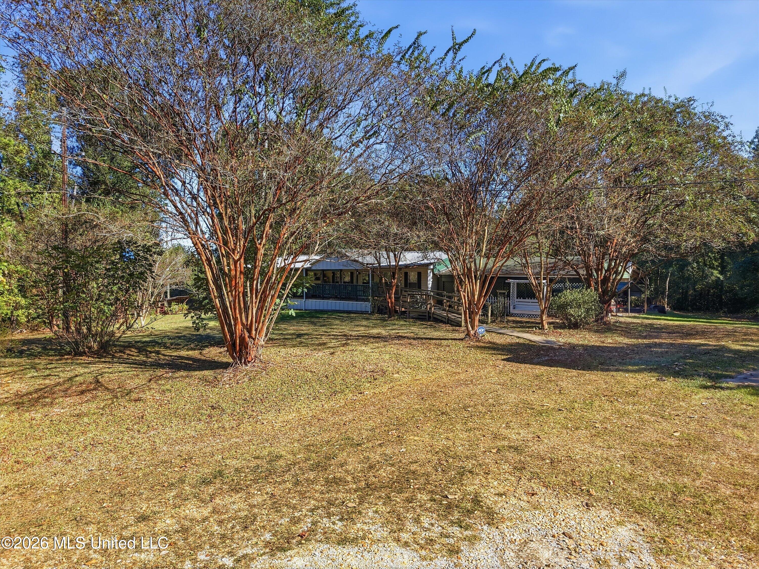 1896 Rosebud School Road Property Photo 3