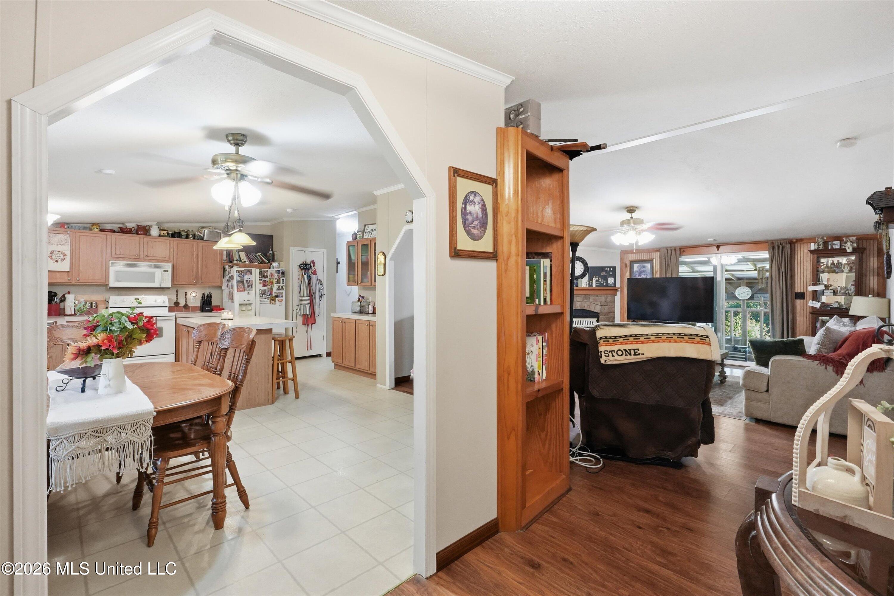 1896 Rosebud School Road Property Photo 6