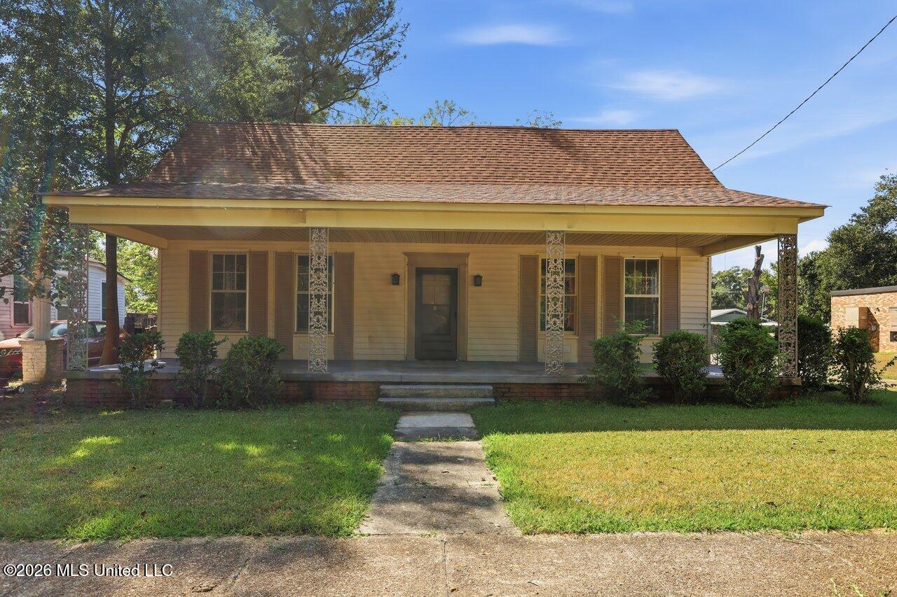 223 Church Street Property Photo 1