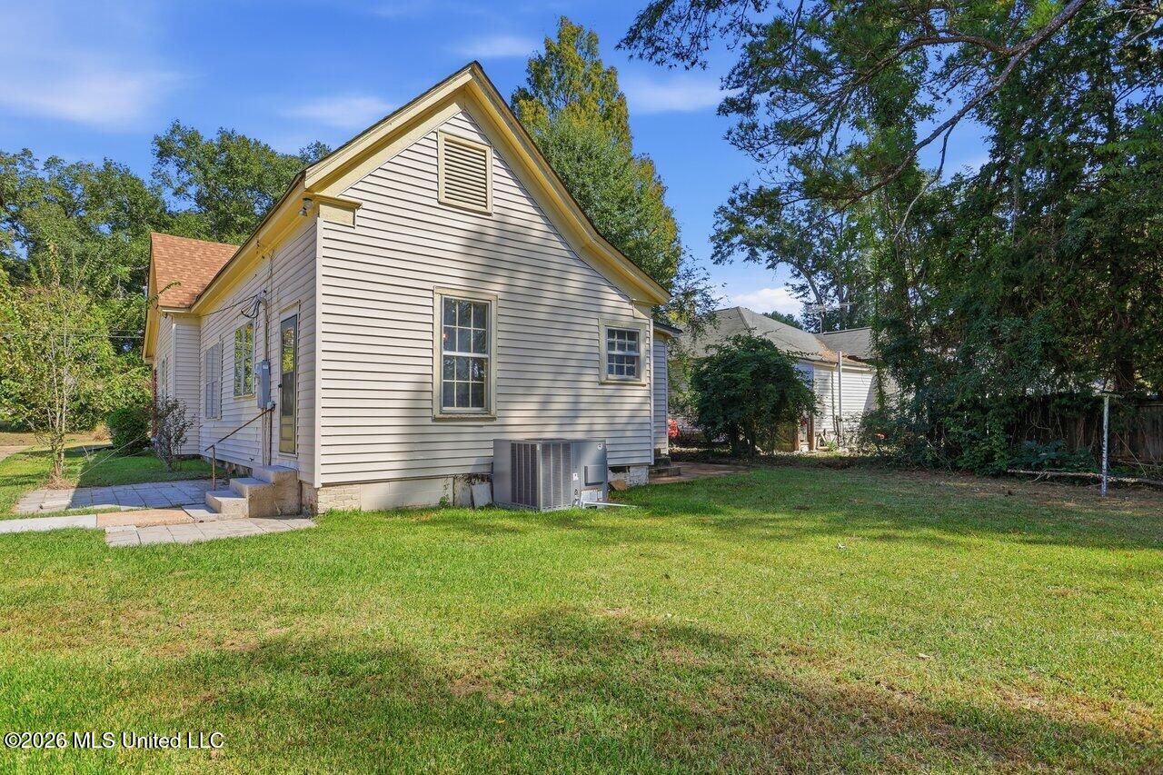223 Church Street Property Photo 29
