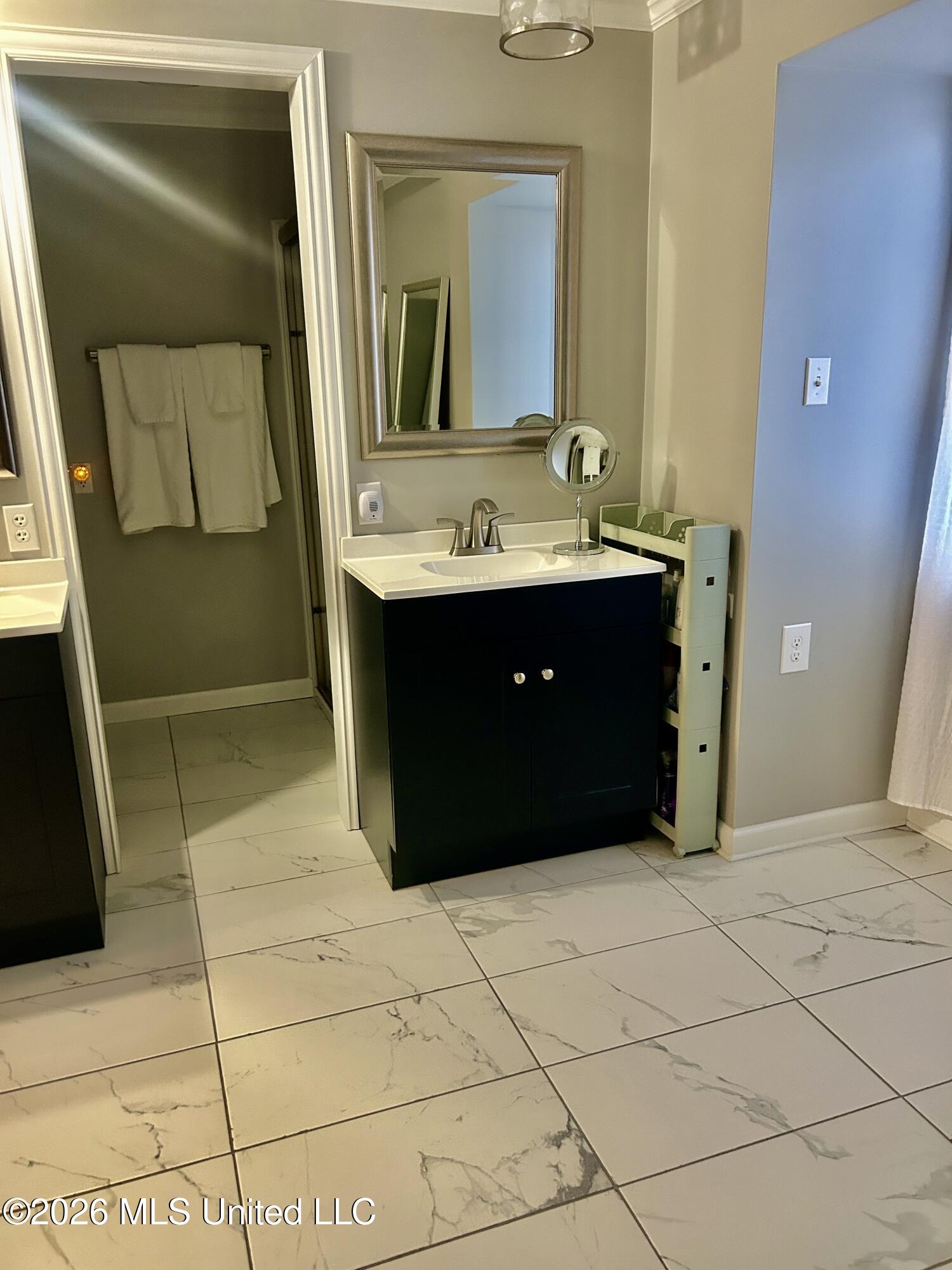 1124 Hawthorne Drive Property Photo 30