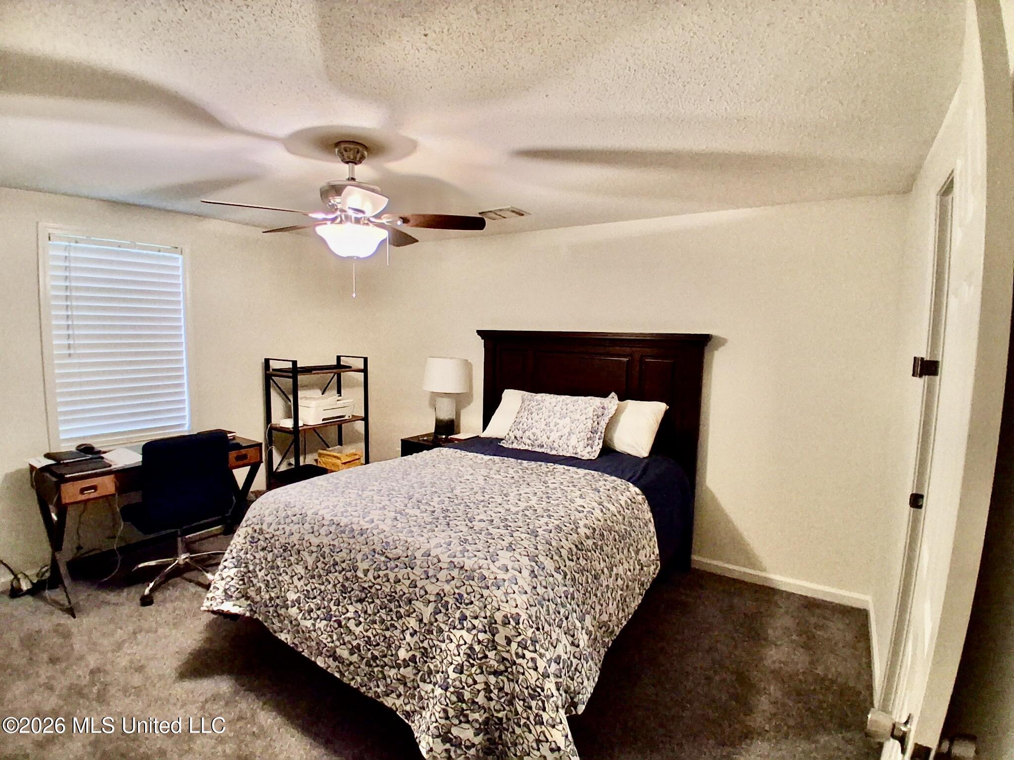 1124 Hawthorne Drive Property Photo 39