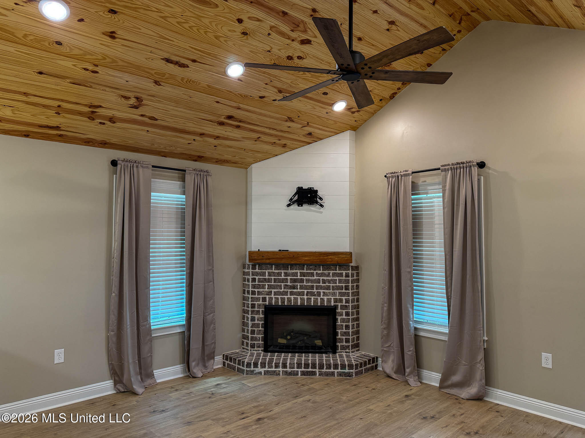 14 Mixon Road Property Photo 5