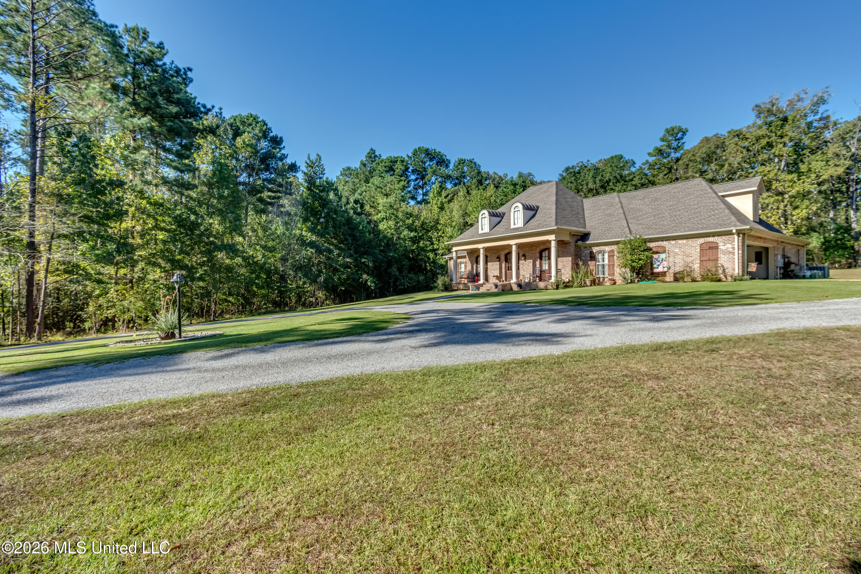 875 Westerly Drive Property Photo 4