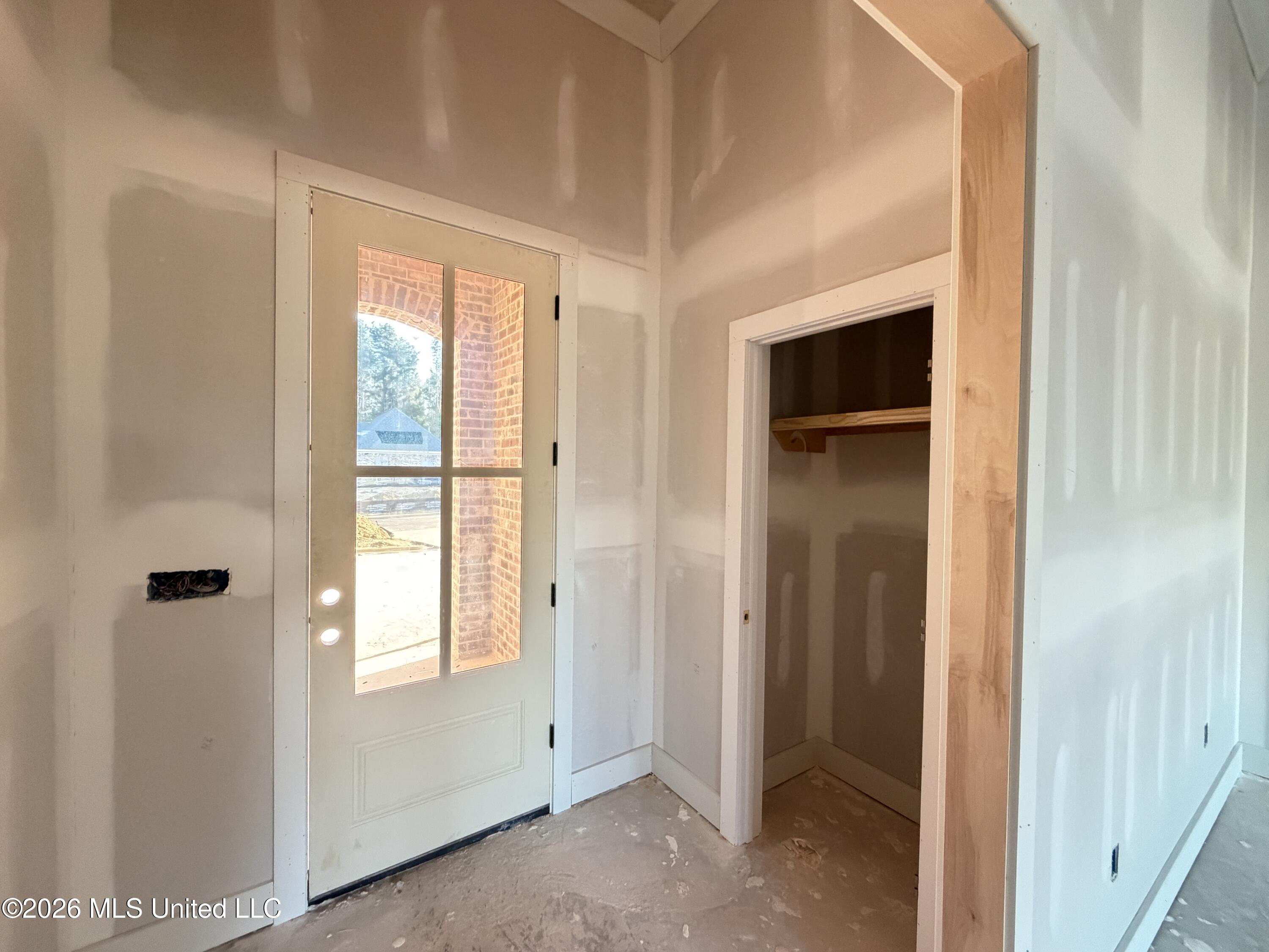 1216 Old Court Crossing Property Photo 4