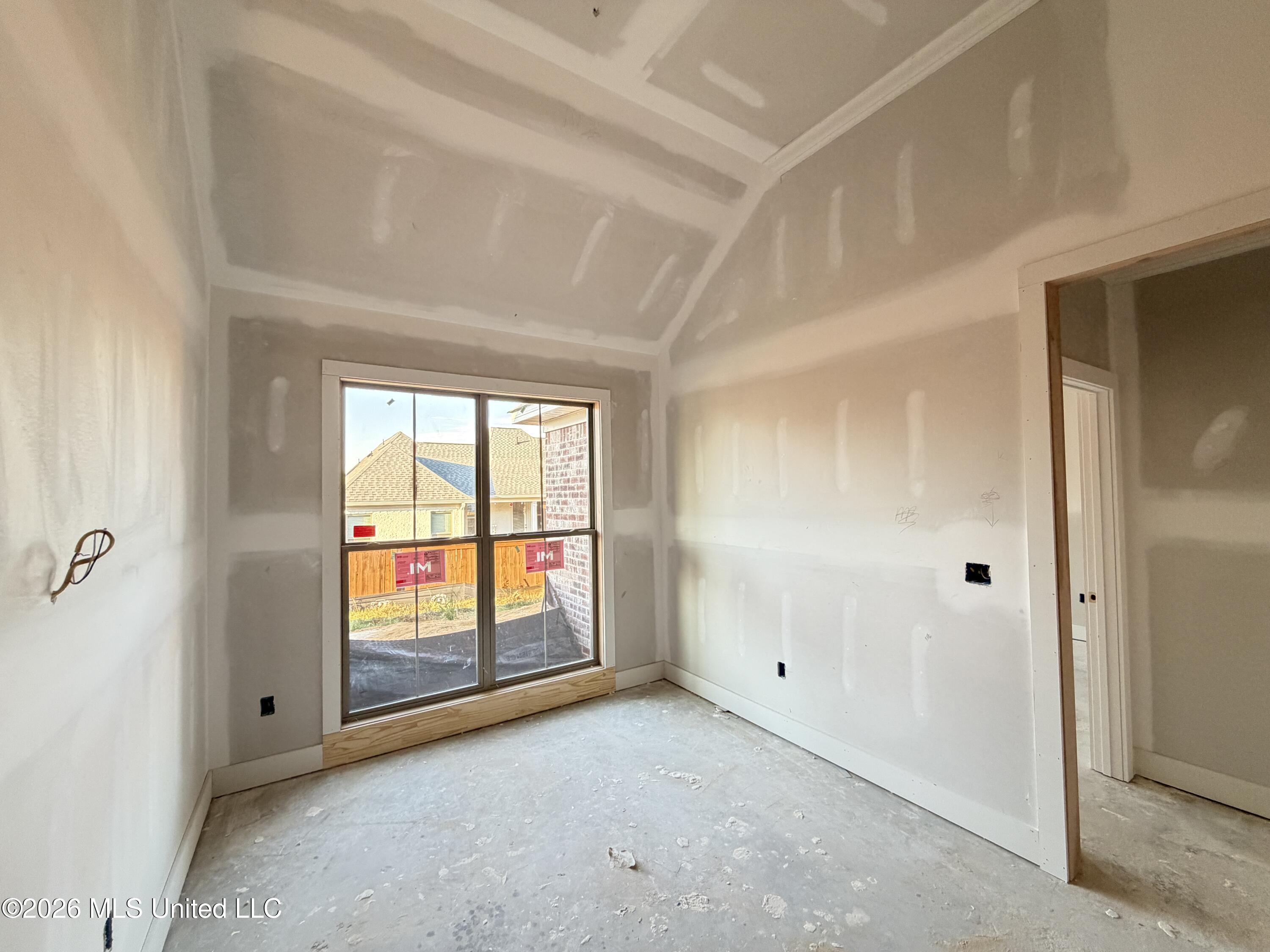 1216 Old Court Crossing Property Photo 6