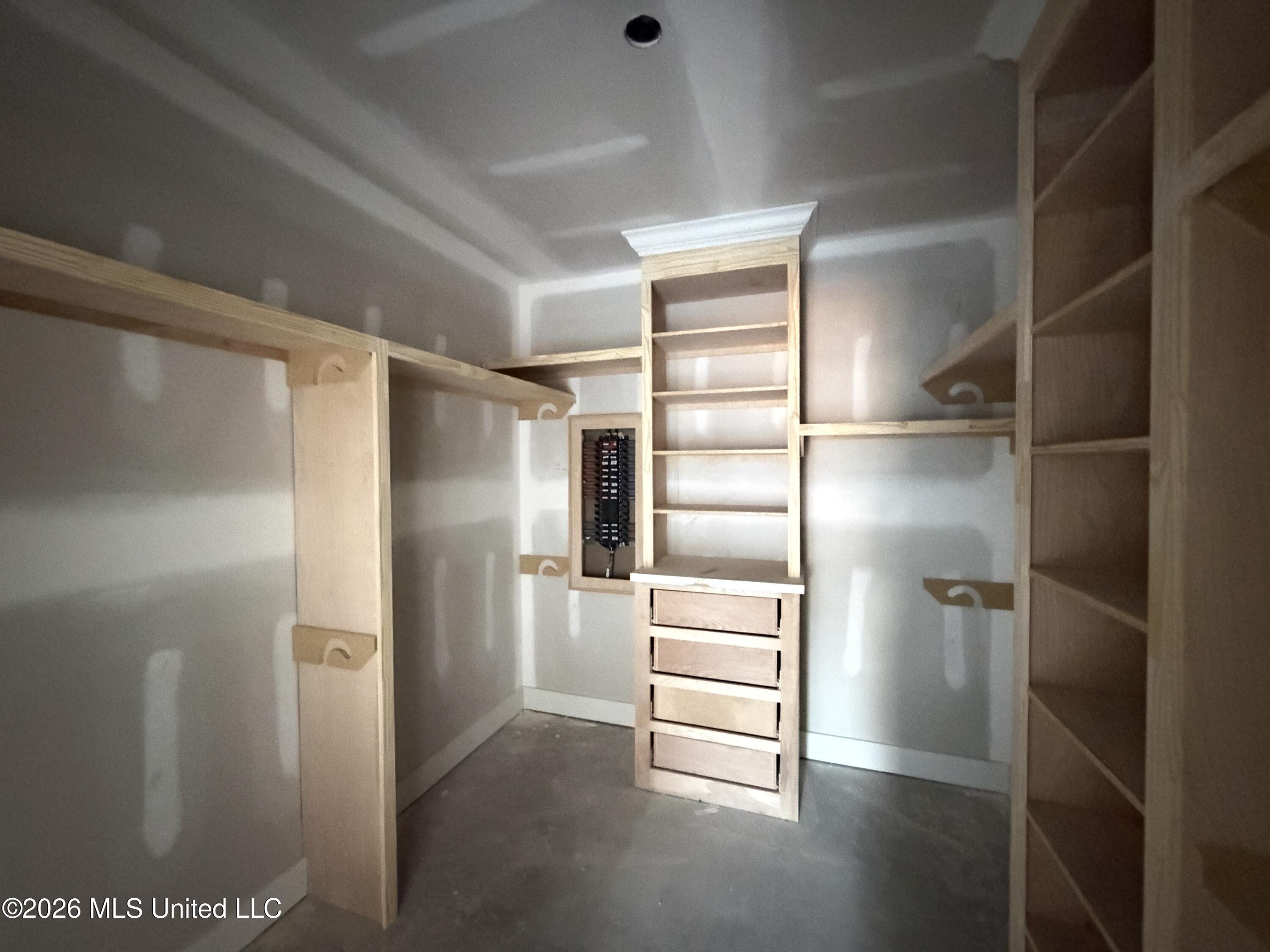 1216 Old Court Crossing Property Photo 18