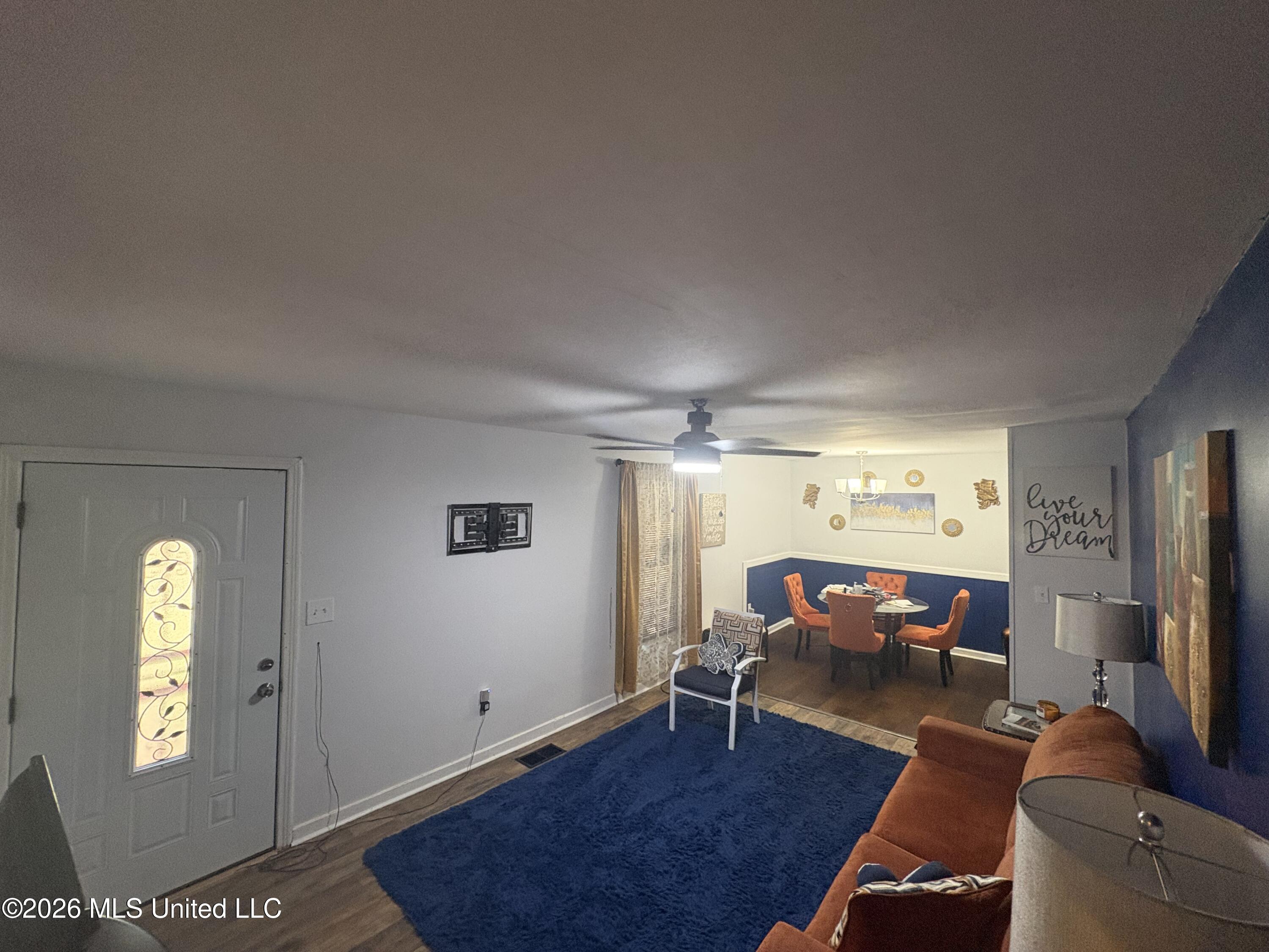 2750 Pinedale Street Property Photo 8