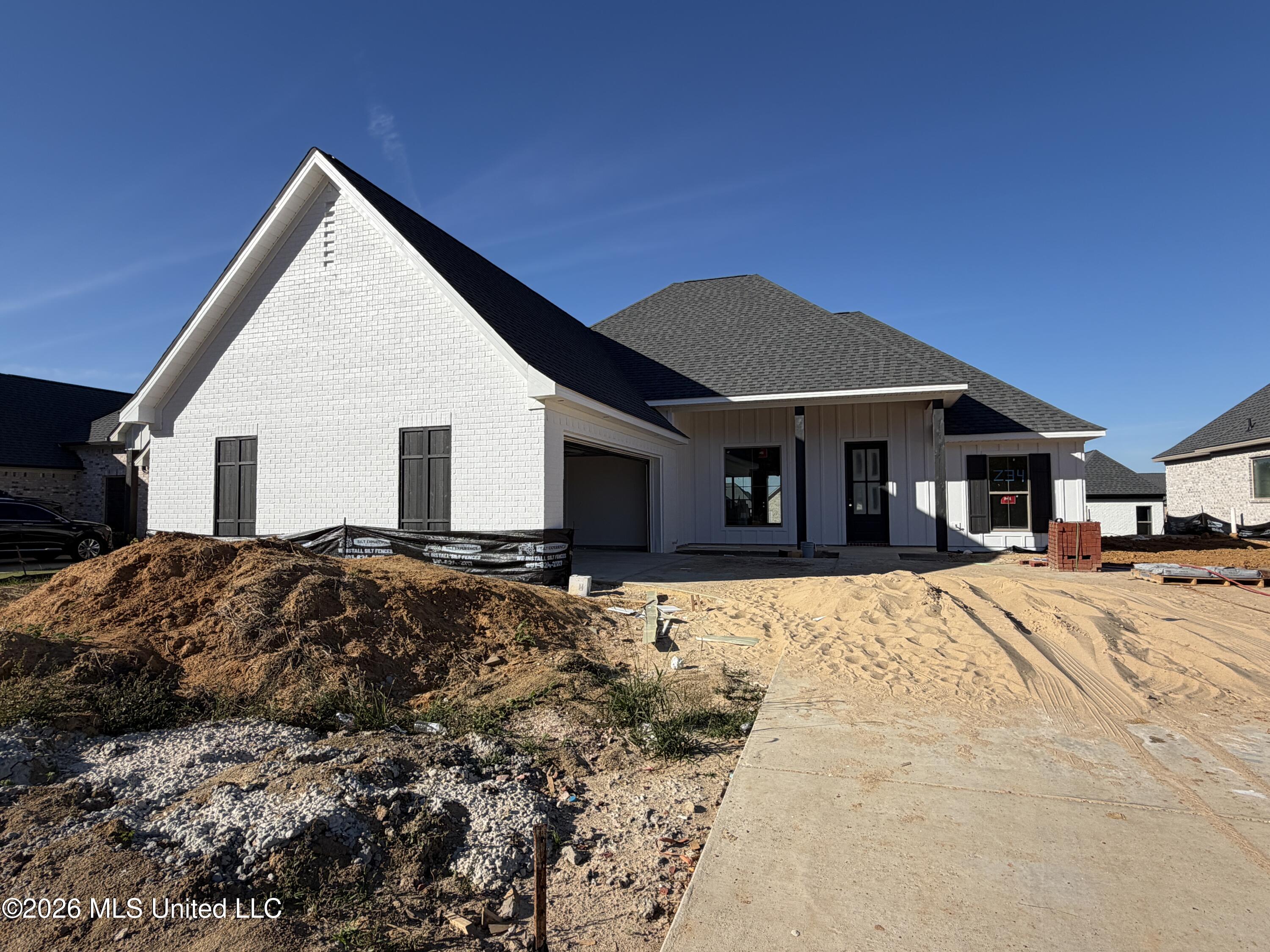 1220 Old Court Crossing Property Photo 2