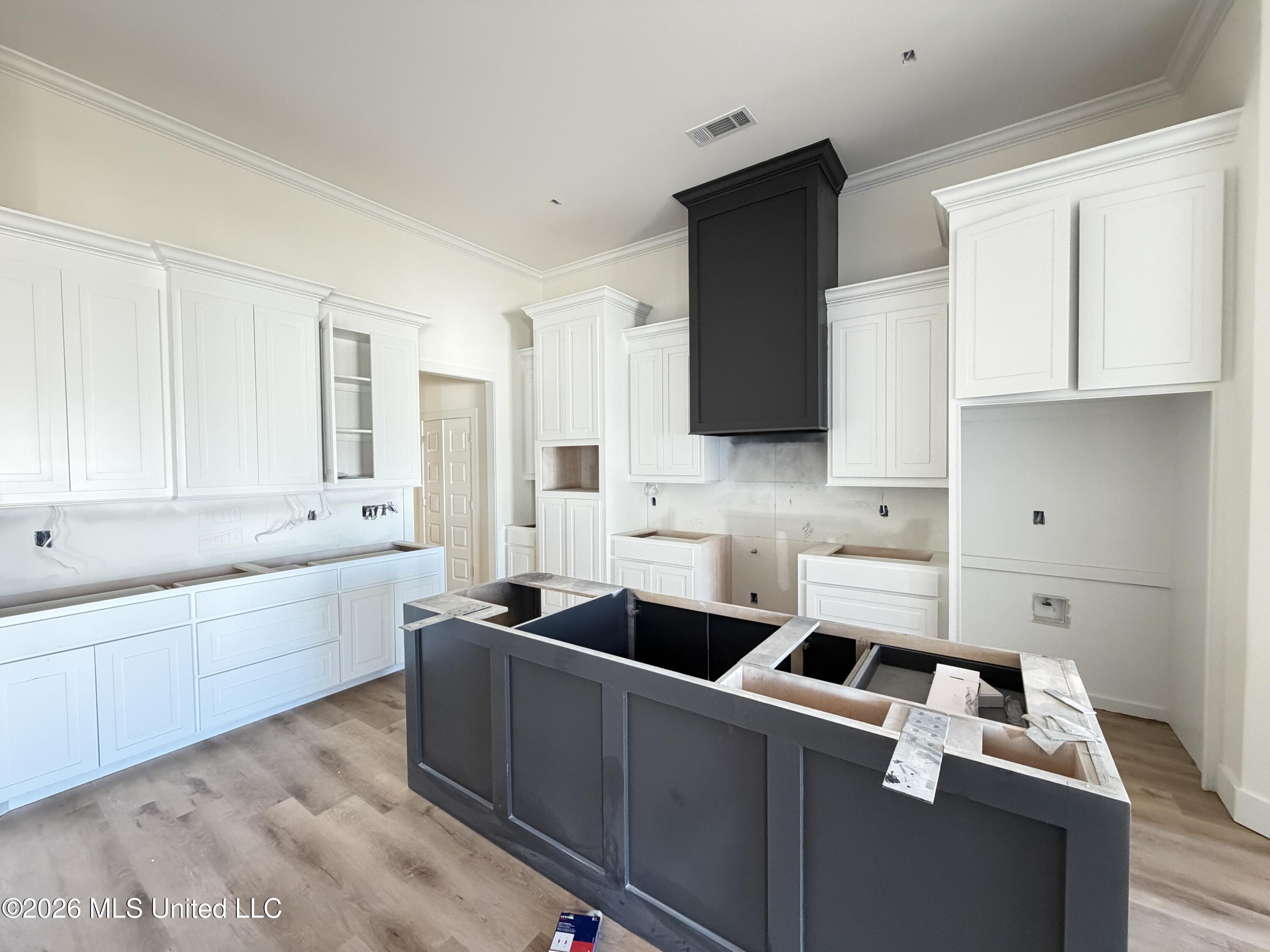 1220 Old Court Crossing Property Photo 9