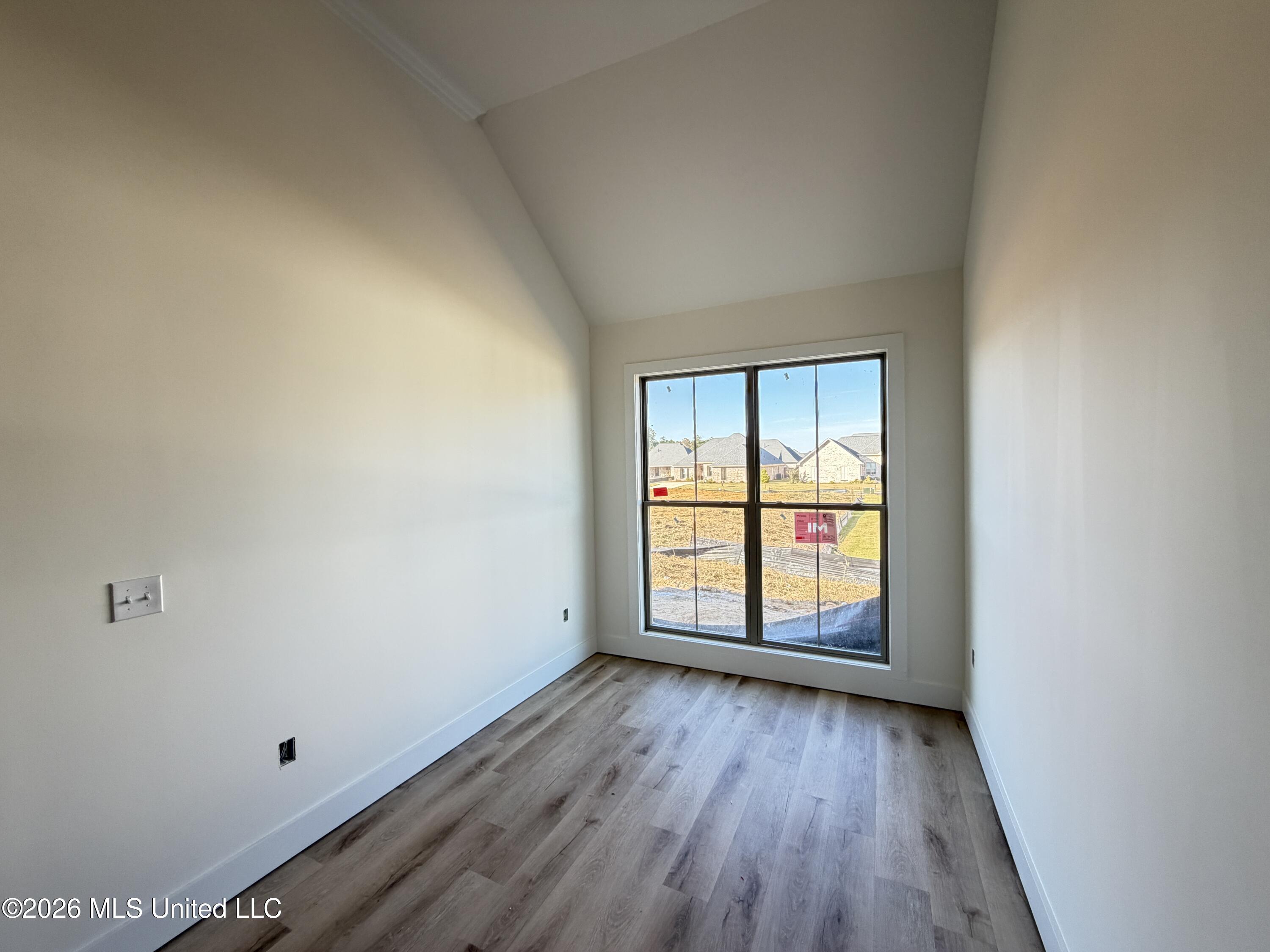 1220 Old Court Crossing Property Photo 10
