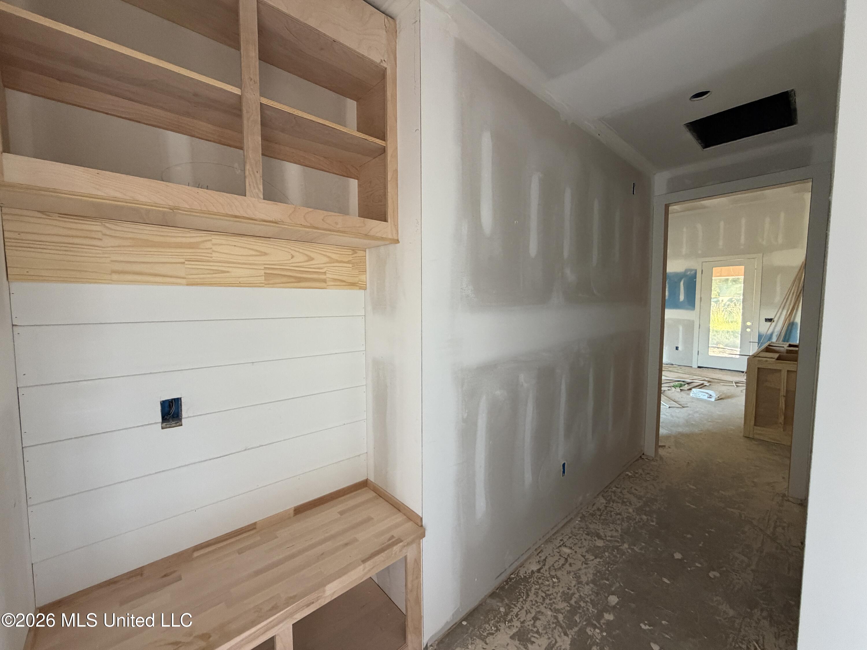 1215 Old Court Crossing Property Photo 9