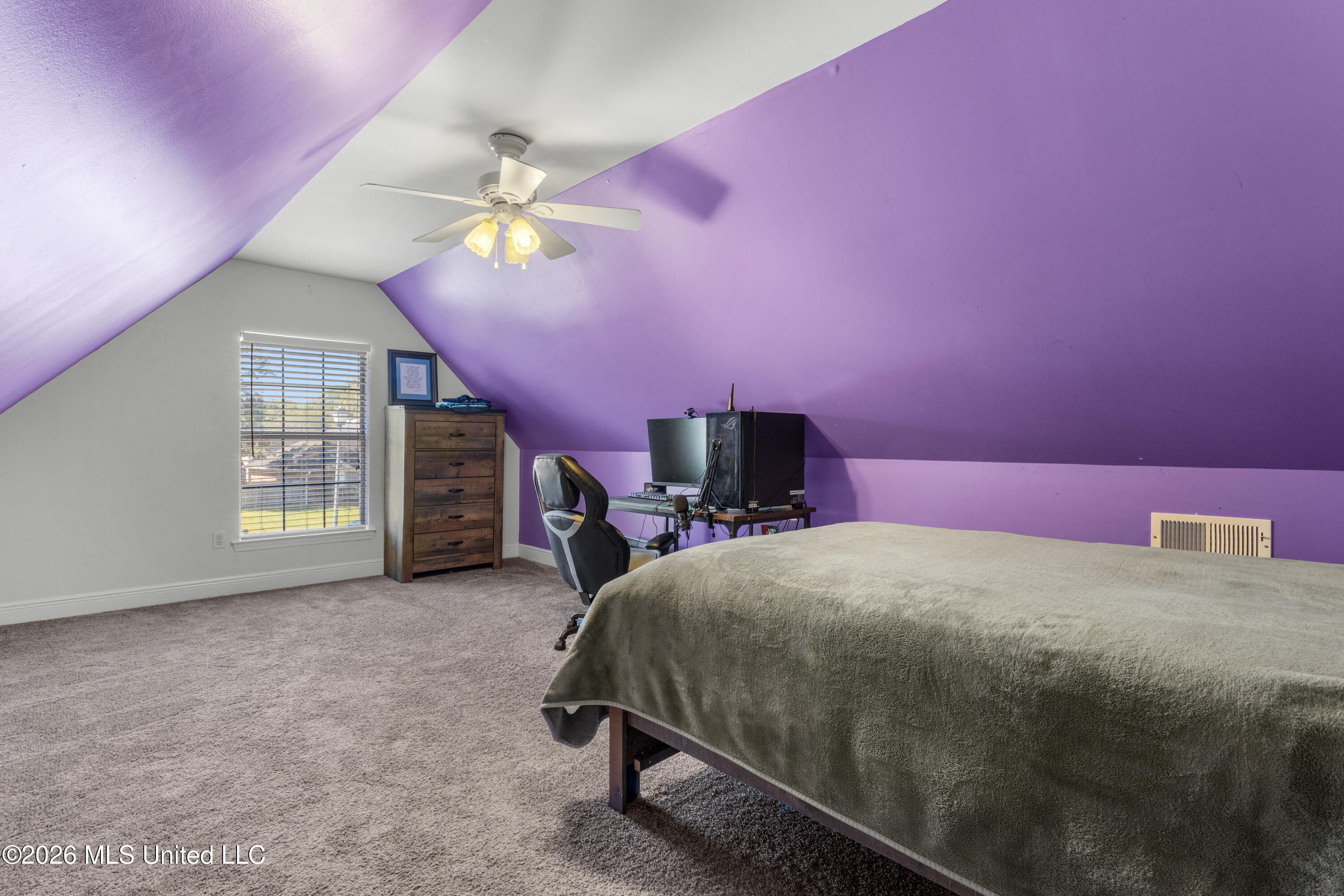 13282 English Cove Property Photo 37