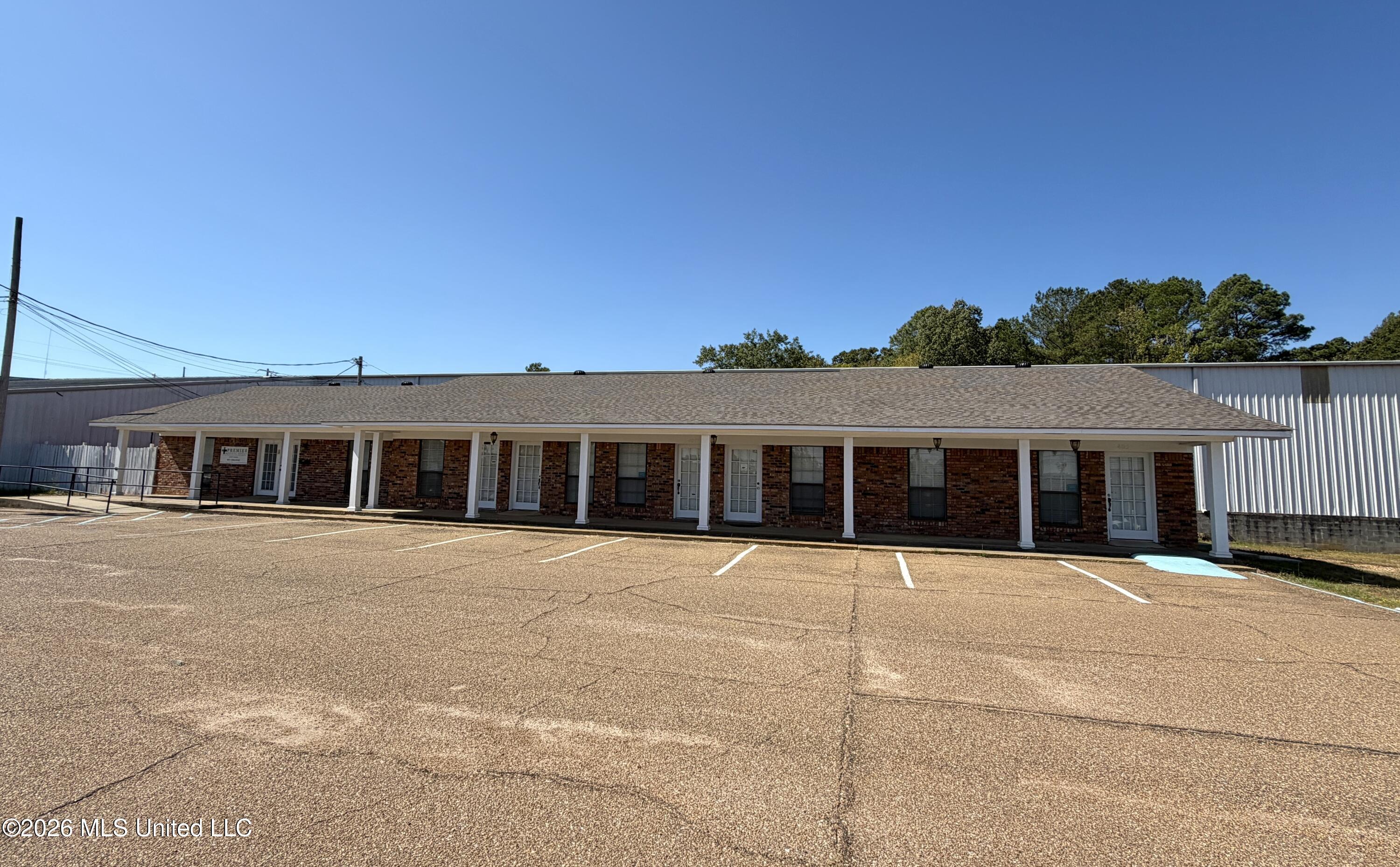 407 S Valley Street Property Photo 1