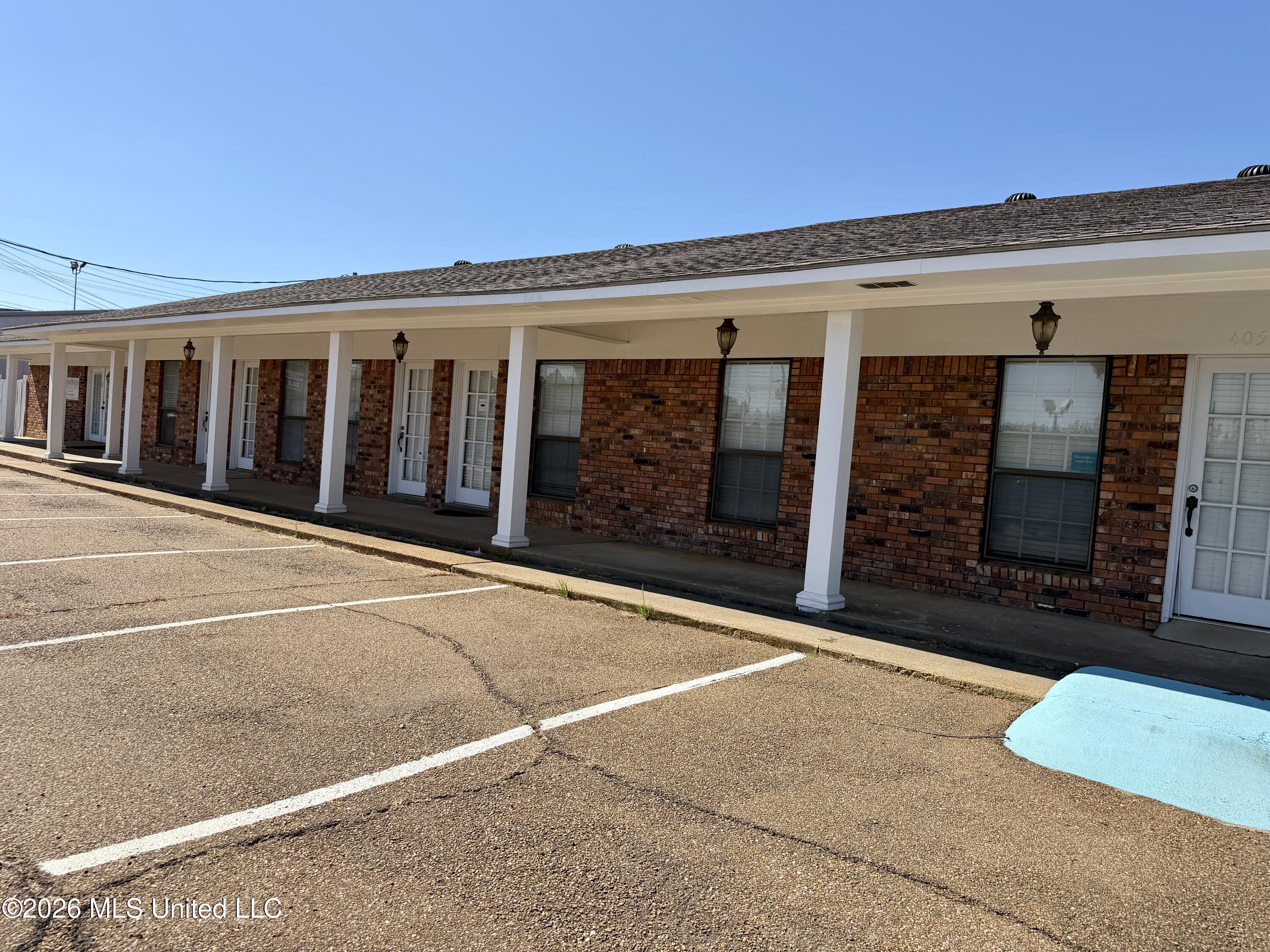 407 S Valley Street Property Photo 2