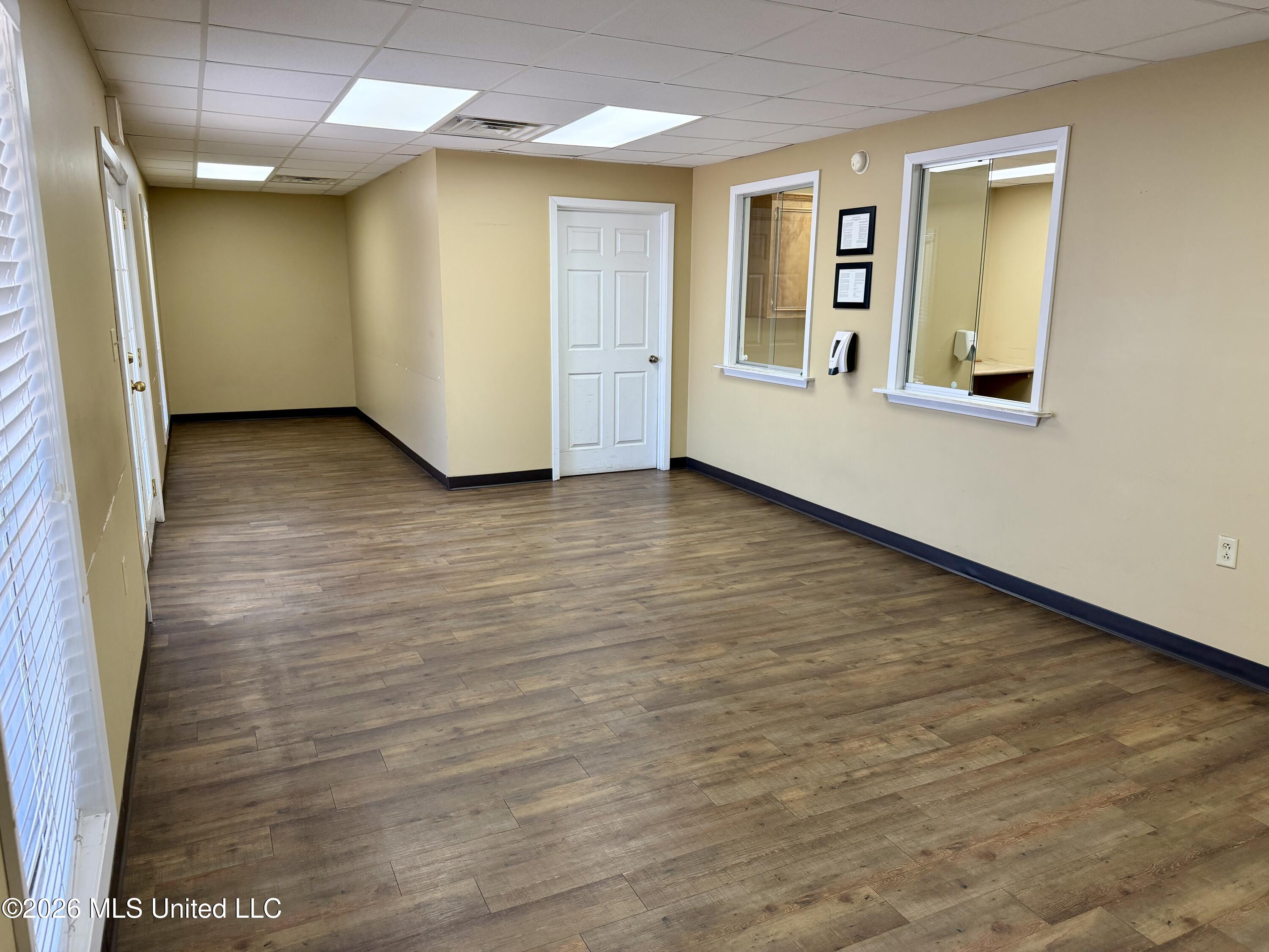 407 S Valley Street Property Photo 6