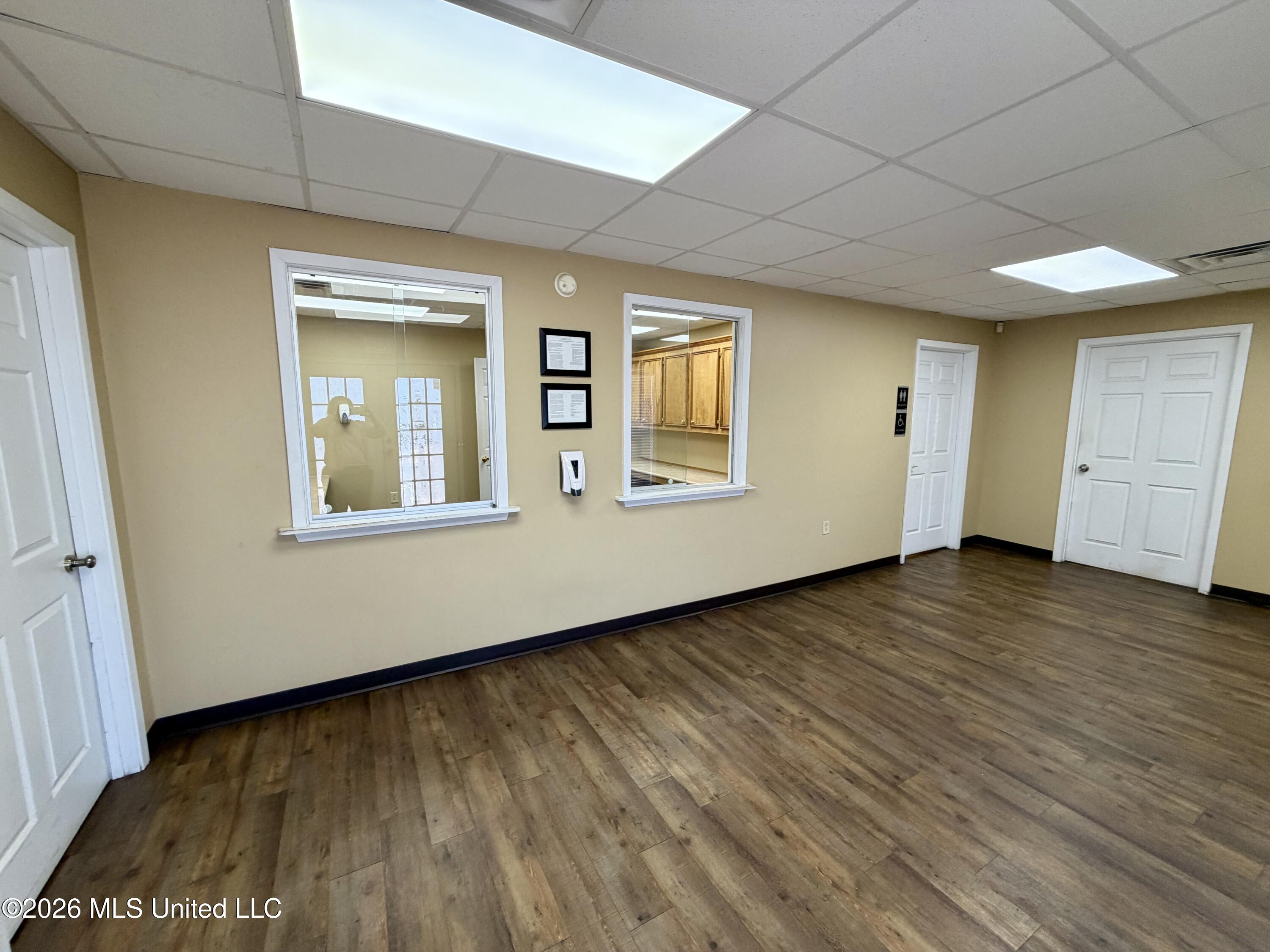 407 S Valley Street Property Photo 8