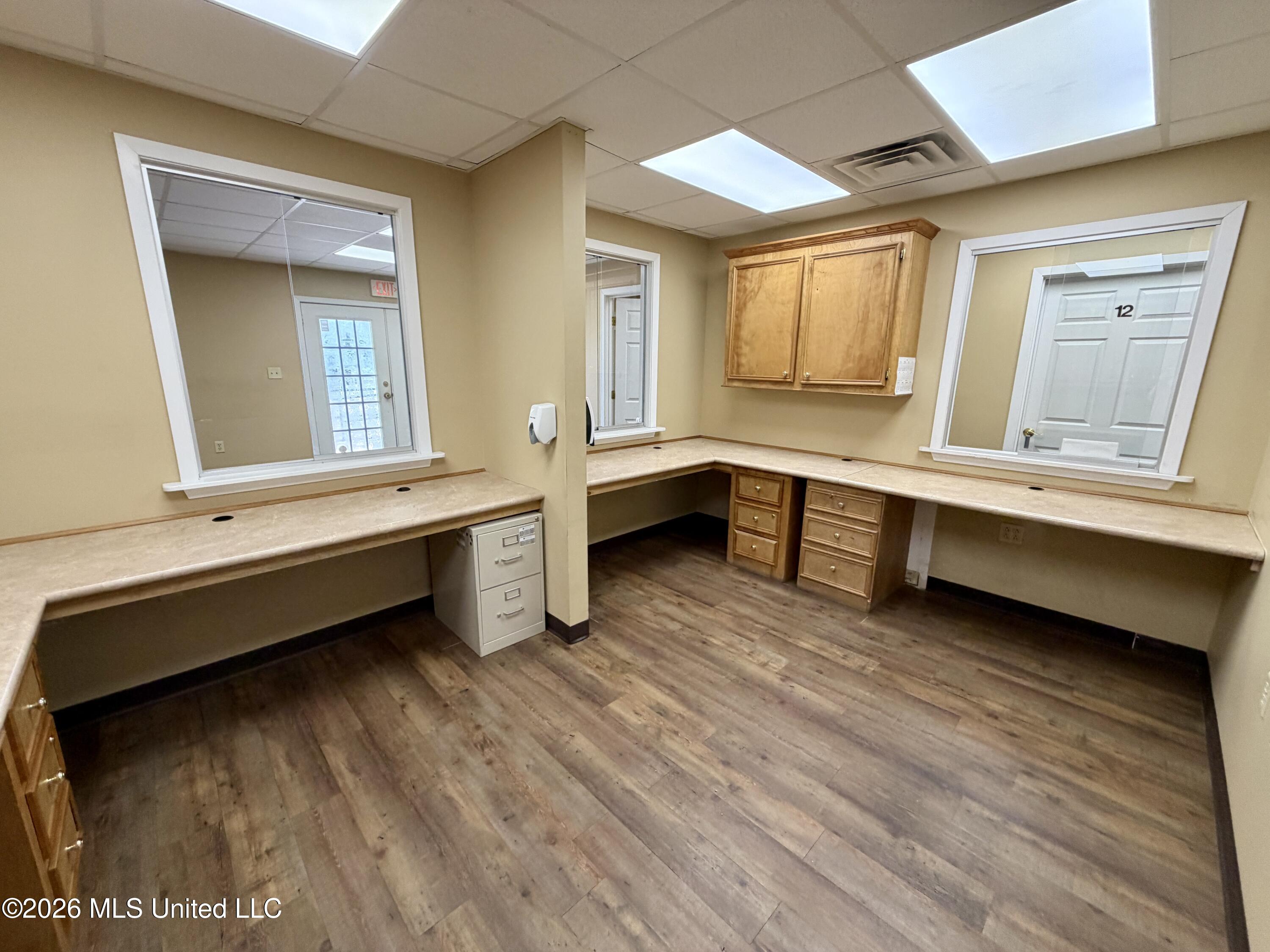 407 S Valley Street Property Photo 9