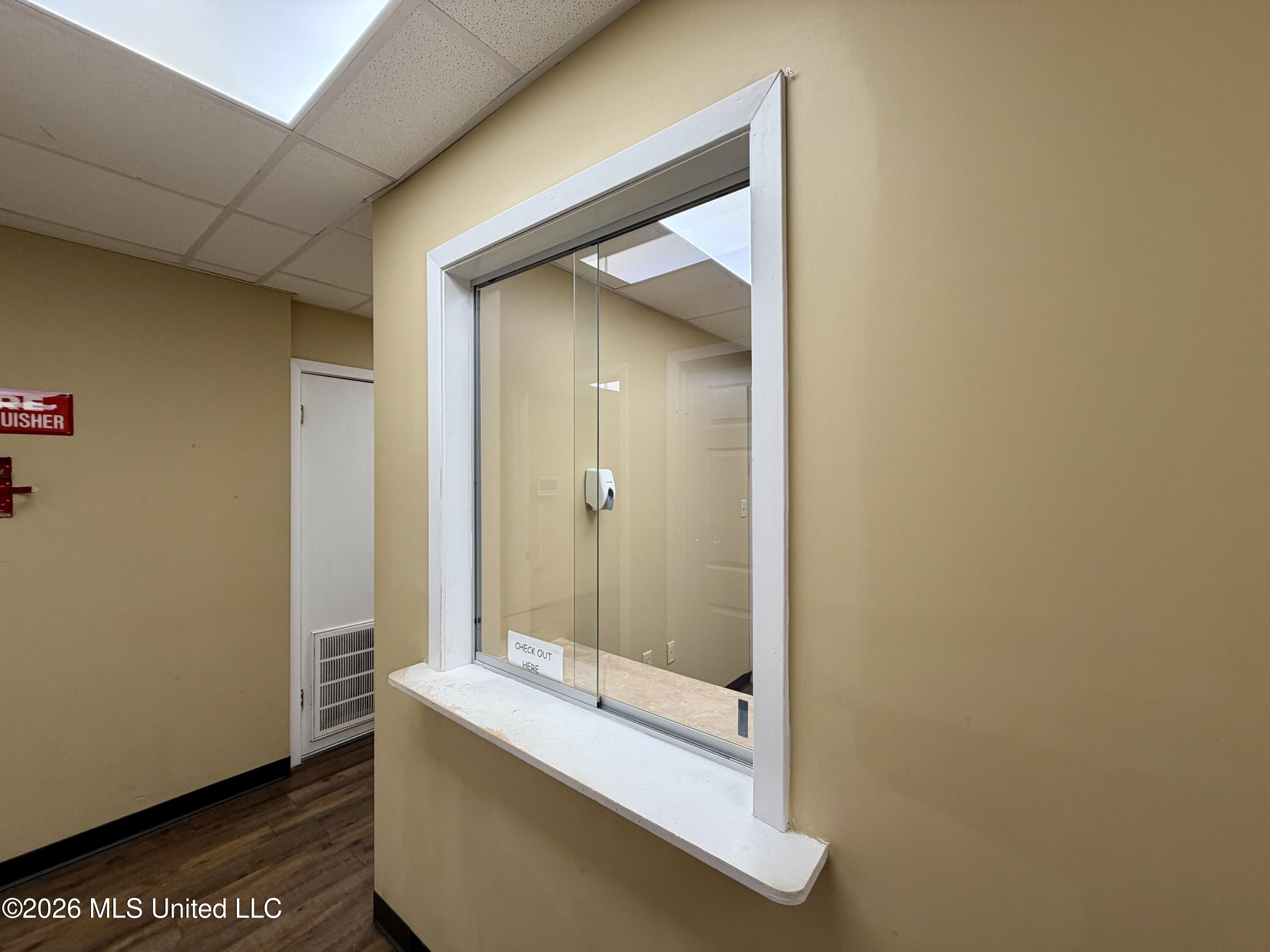 407 S Valley Street Property Photo 11
