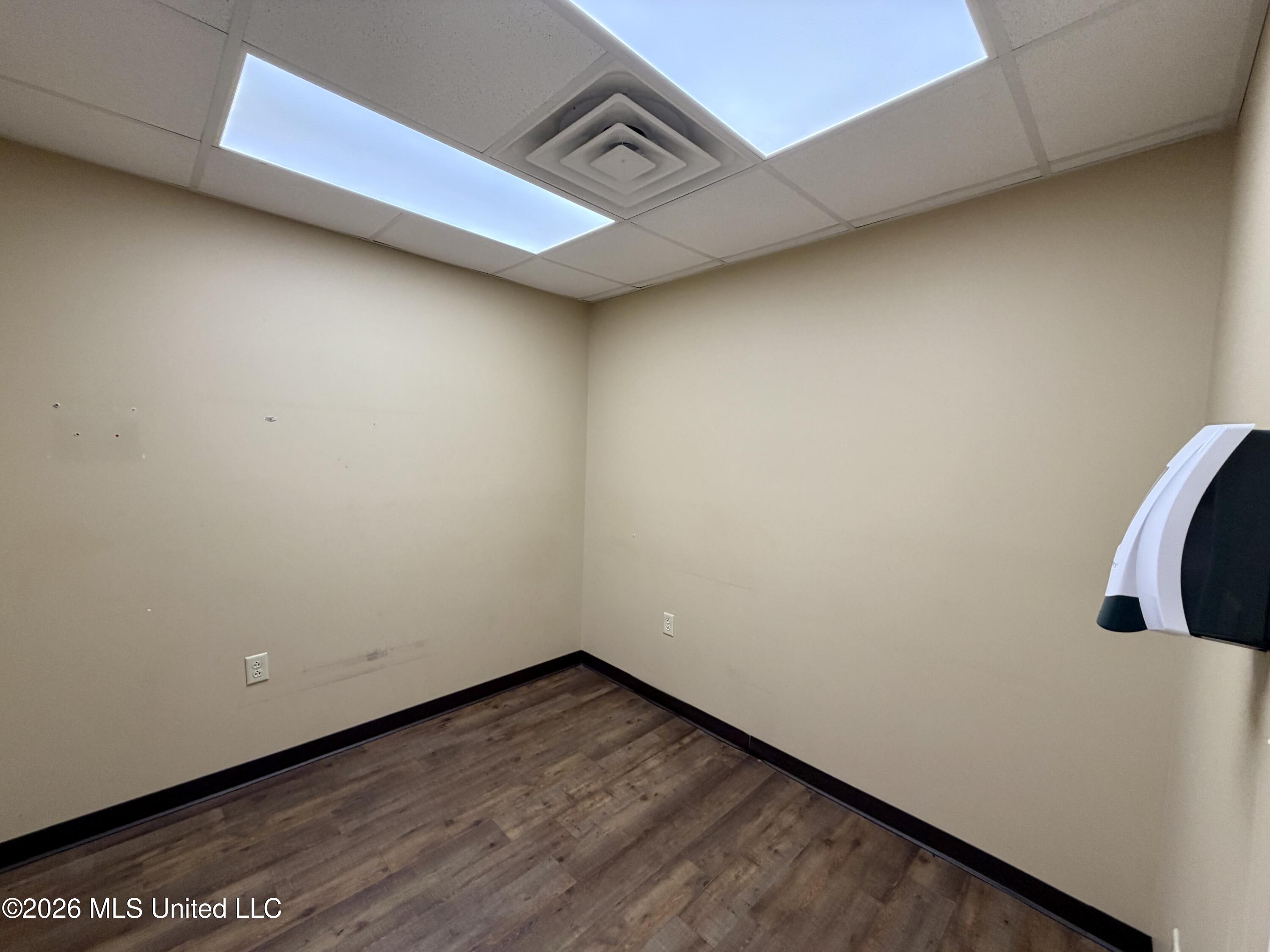 407 S Valley Street Property Photo 12