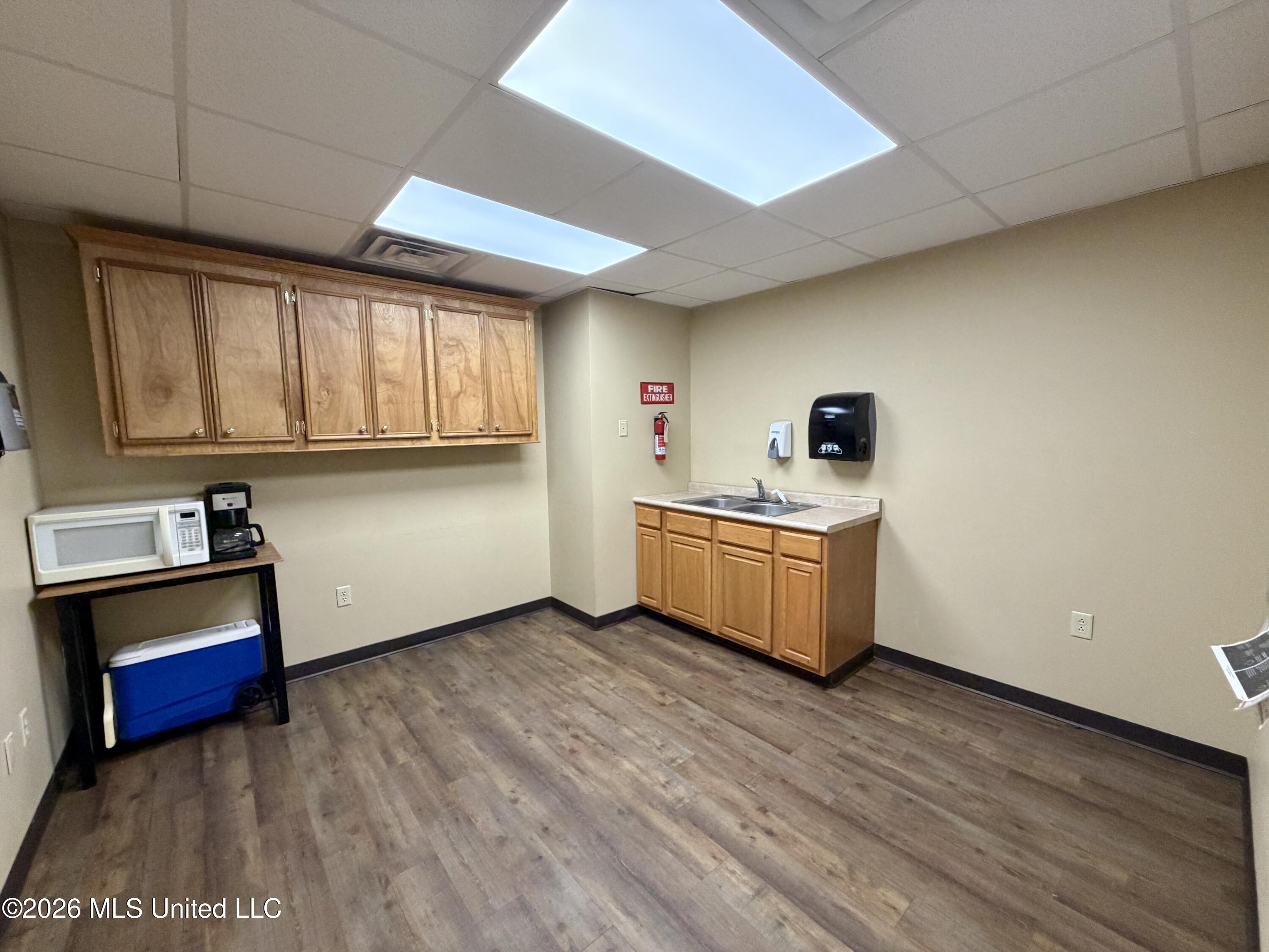 407 S Valley Street Property Photo 17