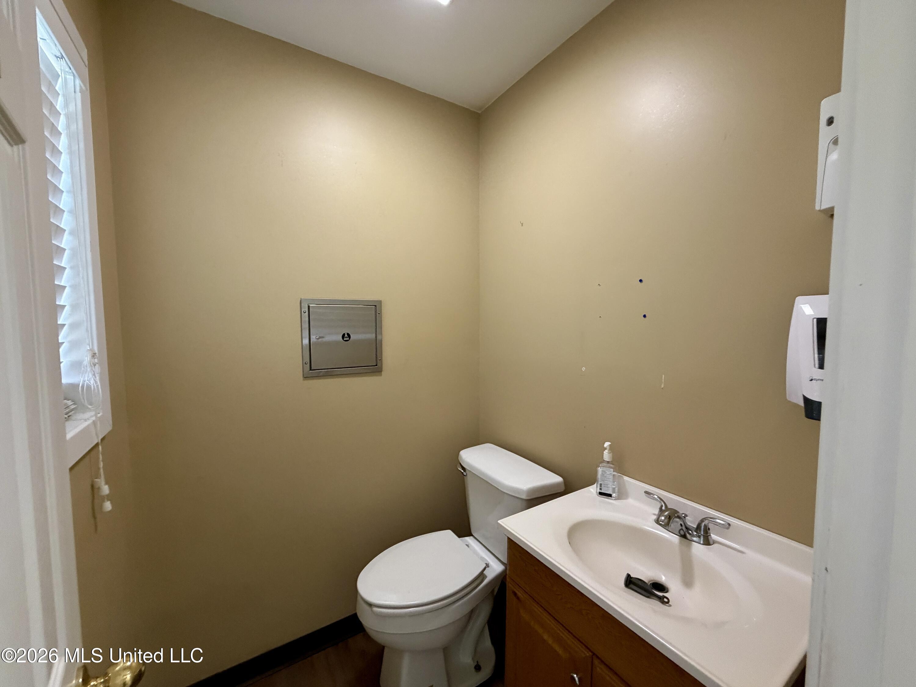 407 S Valley Street Property Photo 22