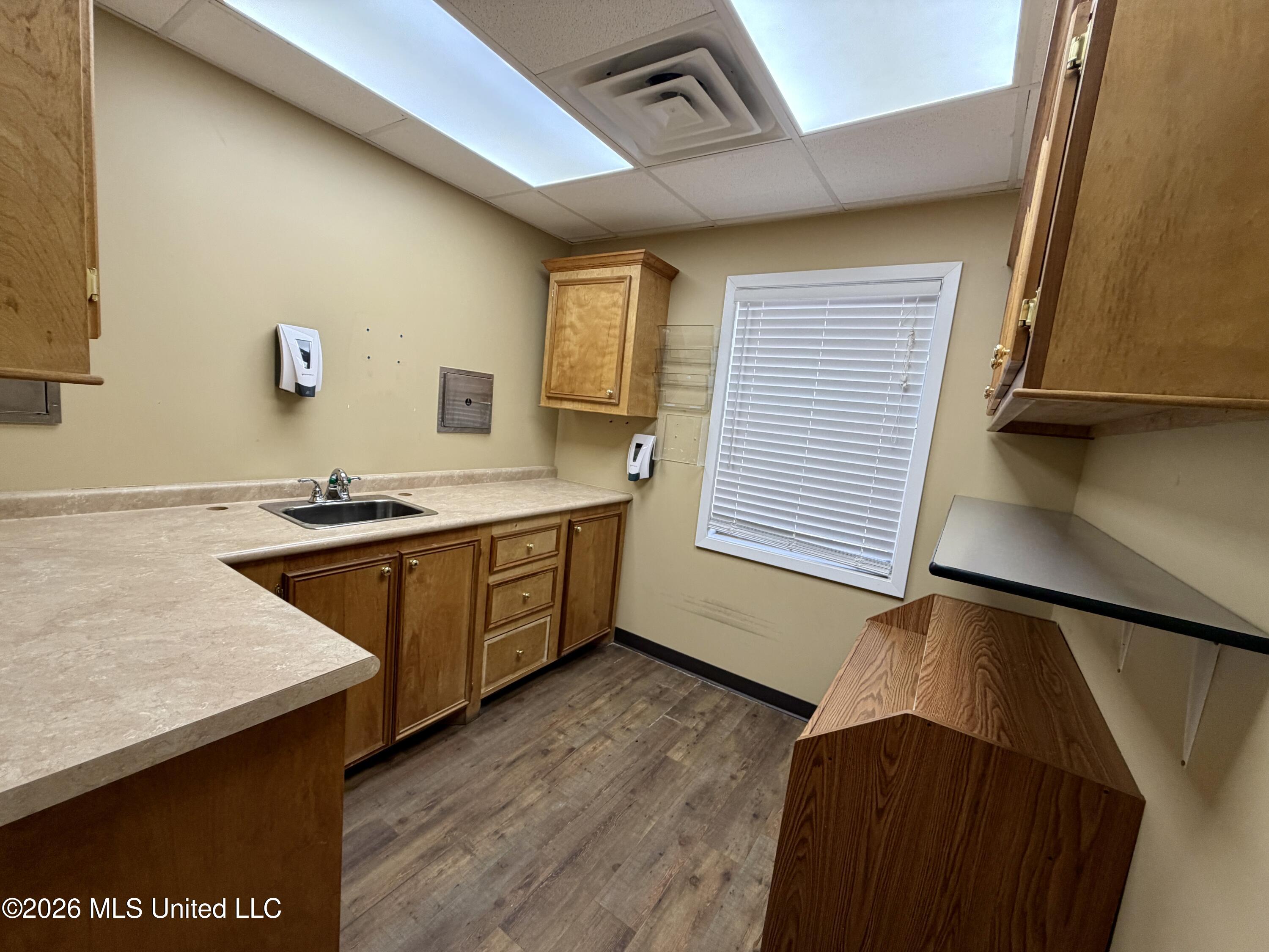 407 S Valley Street Property Photo 23