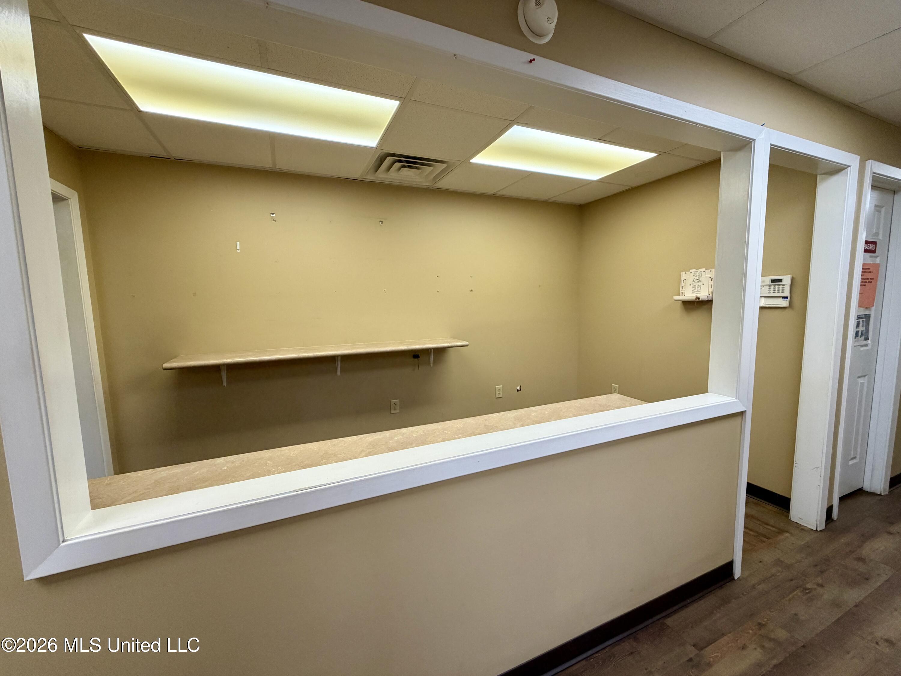 407 S Valley Street Property Photo 26