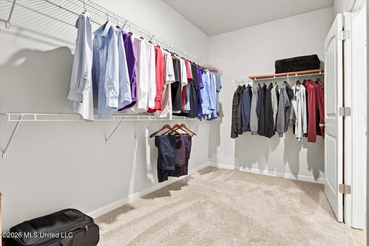 48 N Banks Boulevard Property Photo 10