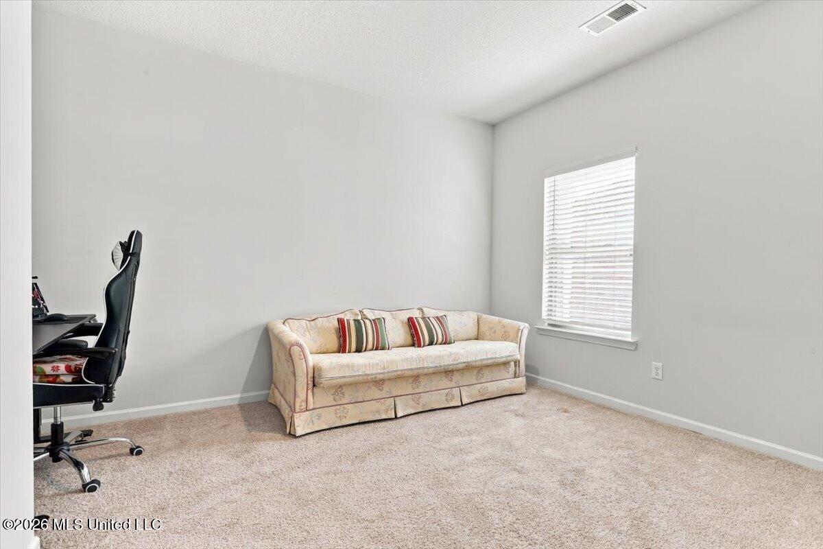 48 N Banks Boulevard Property Photo 13