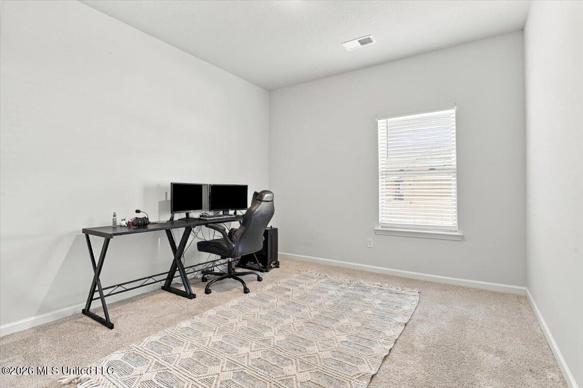 48 N Banks Boulevard Property Photo 14