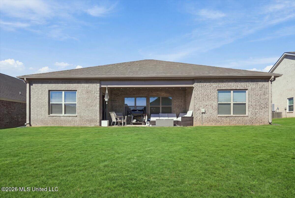 48 N Banks Boulevard Property Photo 17