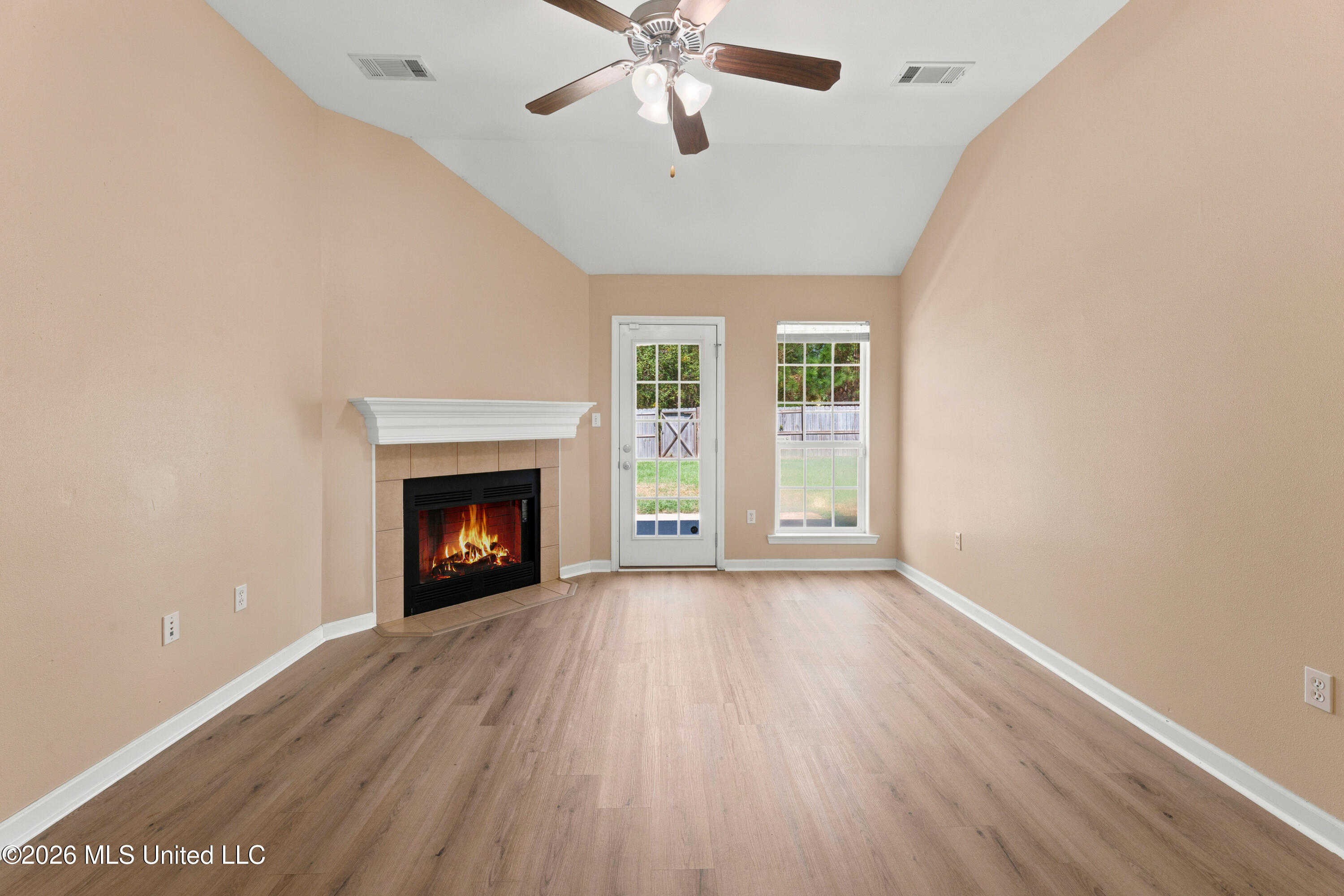 2317 Paula Circle Property Photo 5
