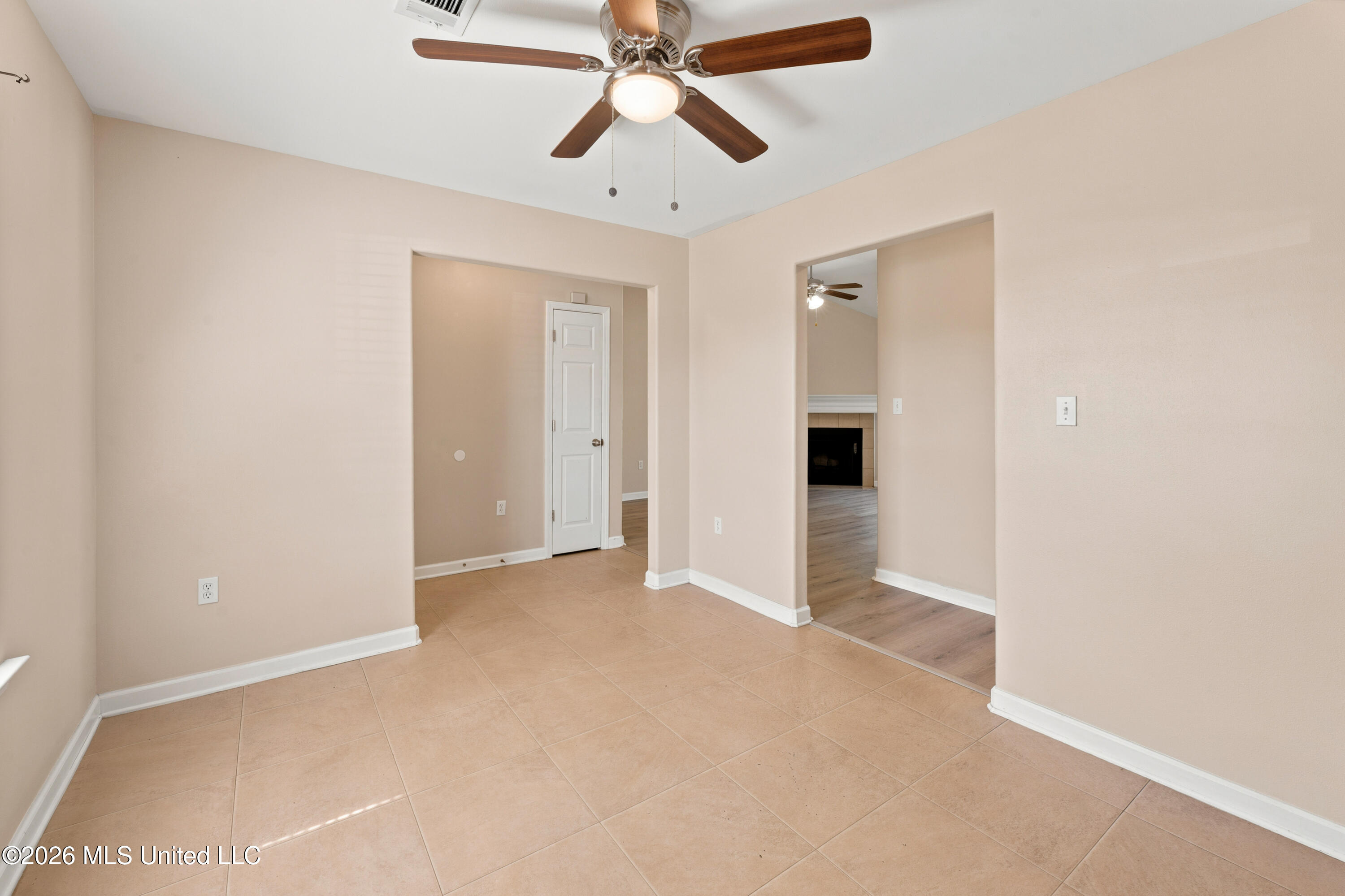 2317 Paula Circle Property Photo 9
