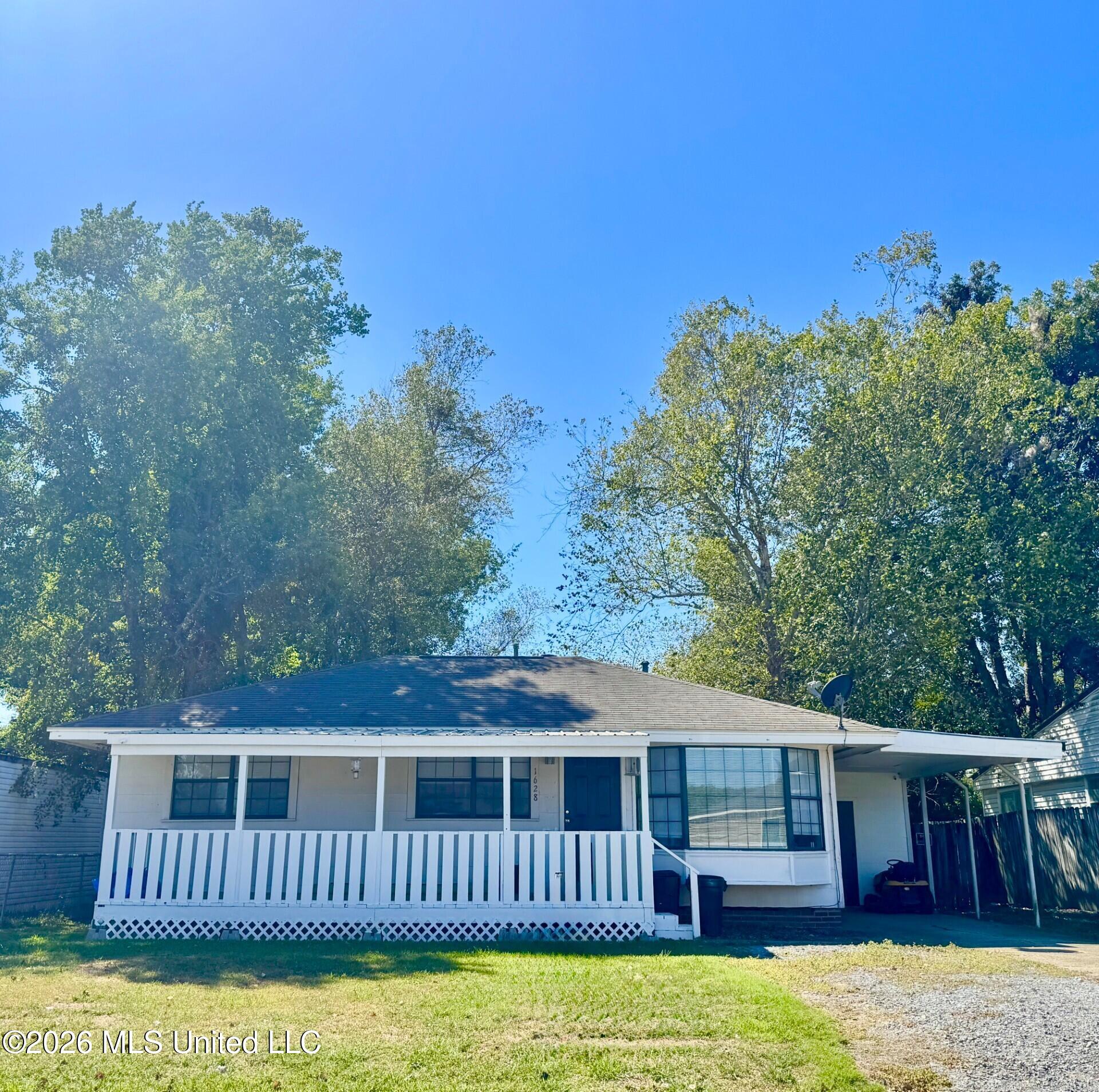 1628 Camellia Street Property Photo 1