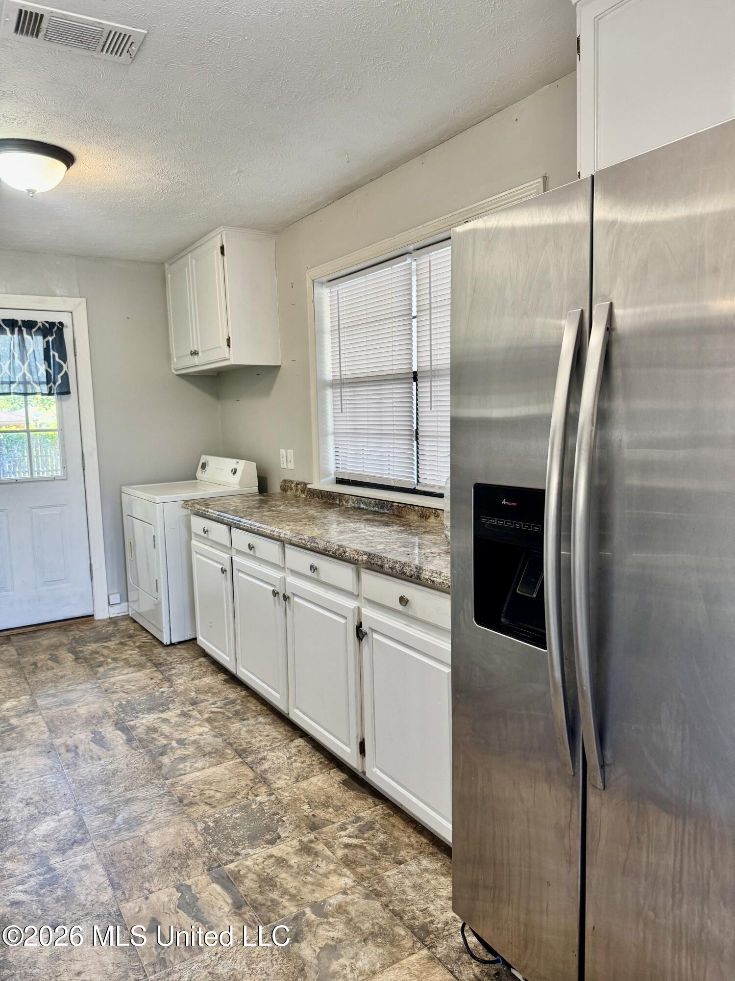 1628 Camellia Street Property Photo 5