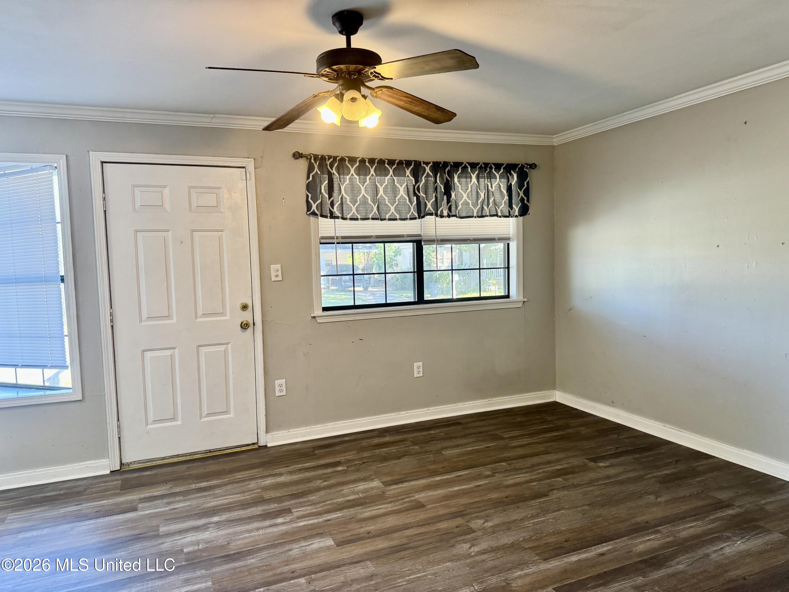 1628 Camellia Street Property Photo 7