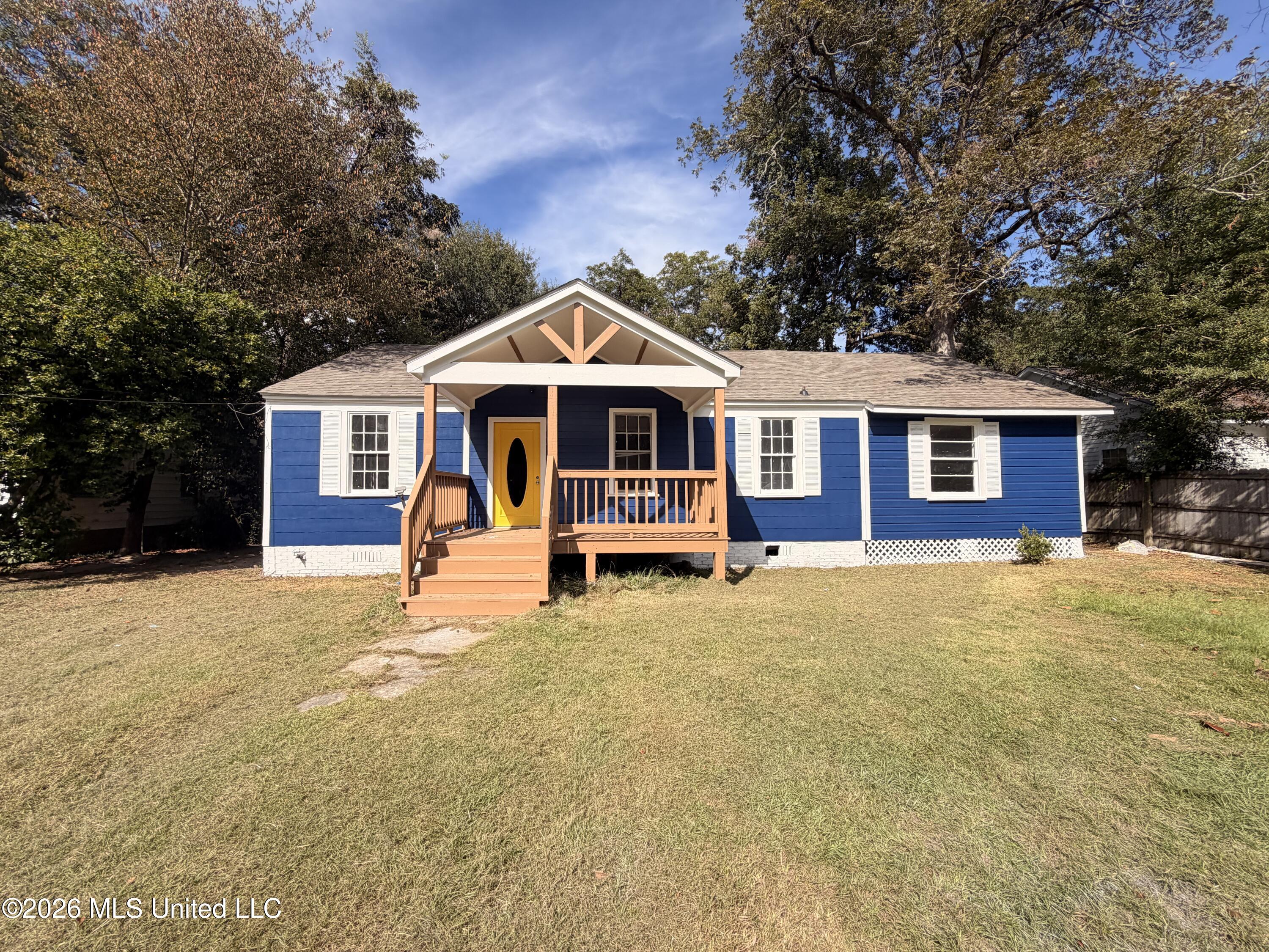 105 Lamar Street Property Photo 1